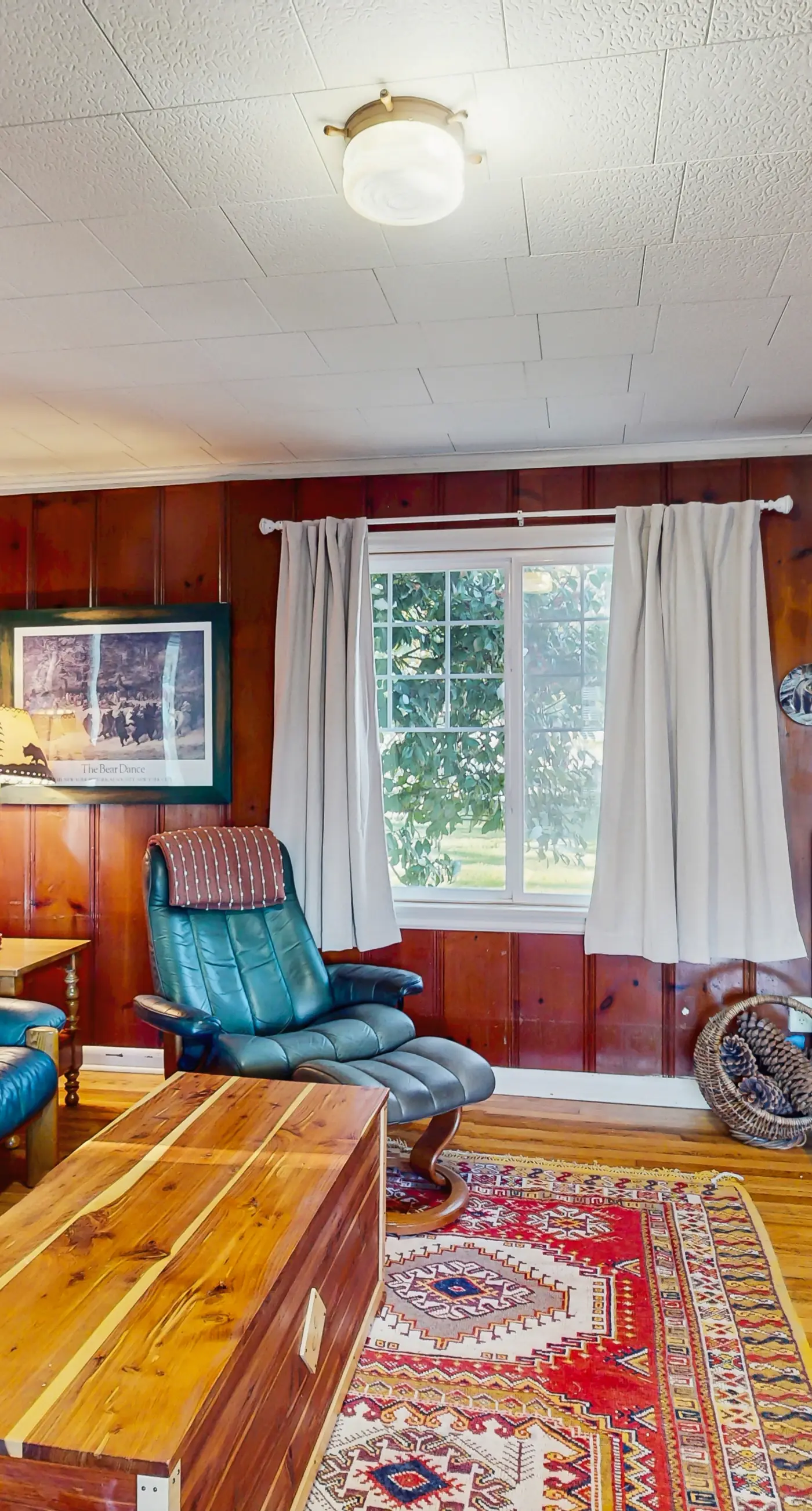 Eagle Harbor House World Cup Availability 