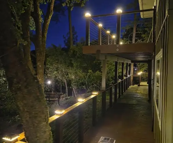 Todd's Lakeside Getaway