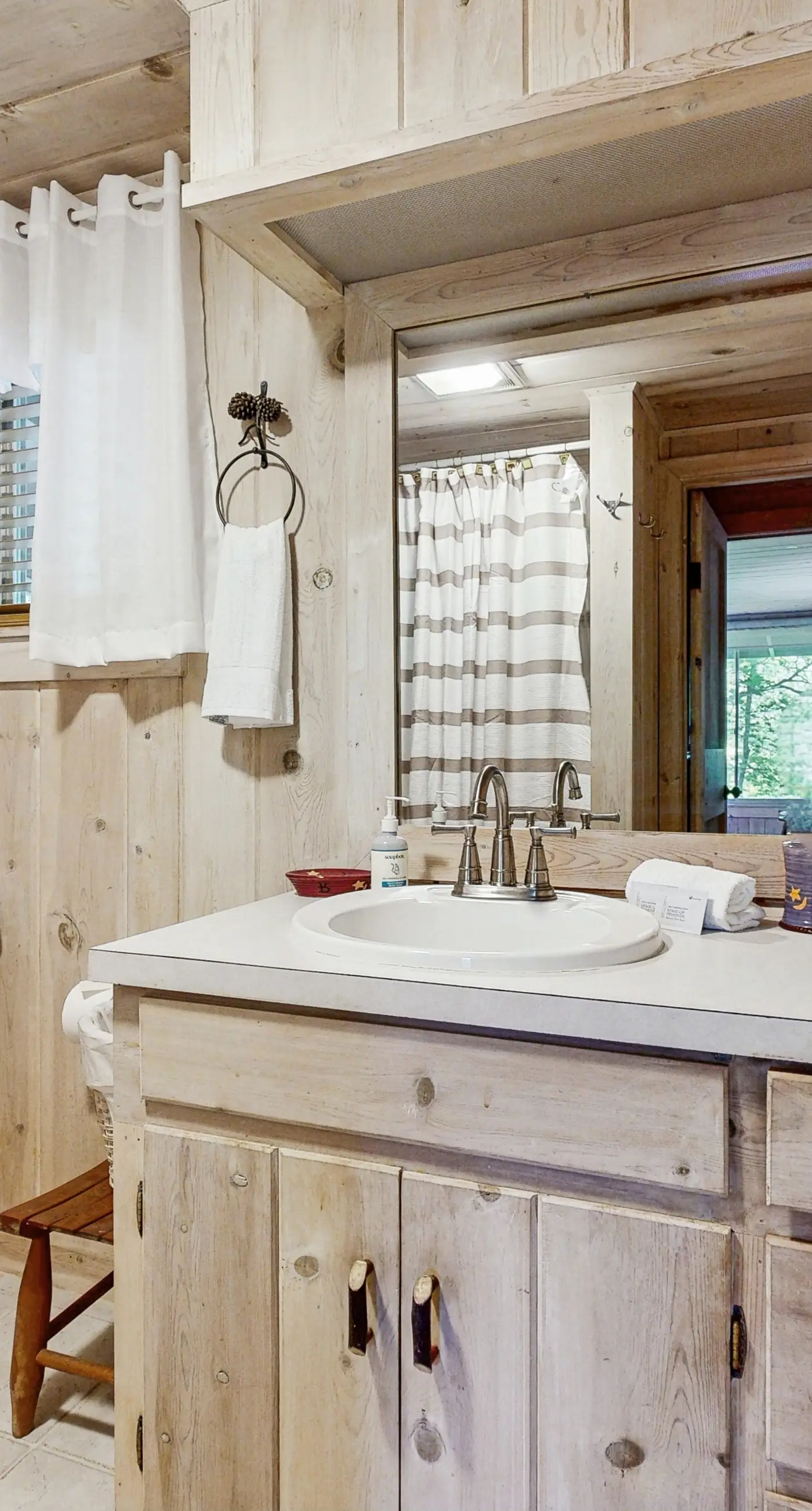 Vista Heights Retreat