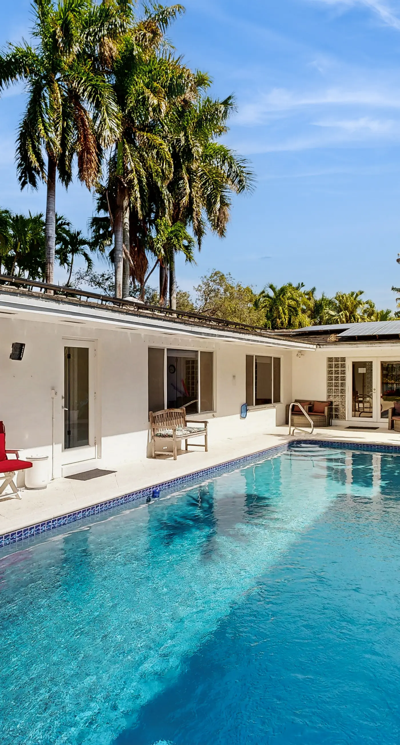 Sunny Oasis