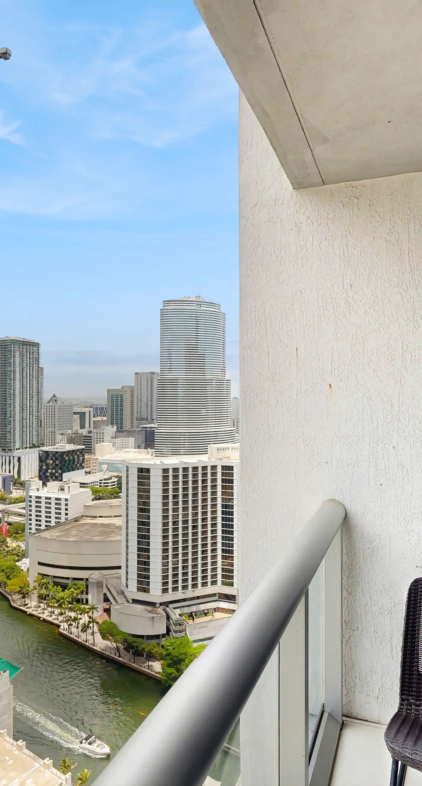 SKY Studio Icon Brickell 
