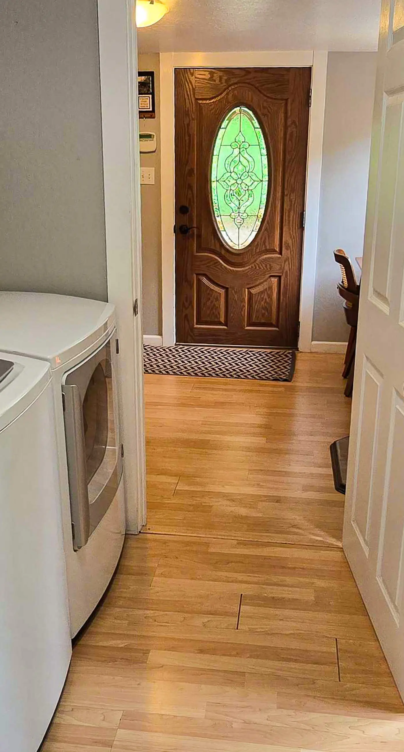 Flume-Side Cabin