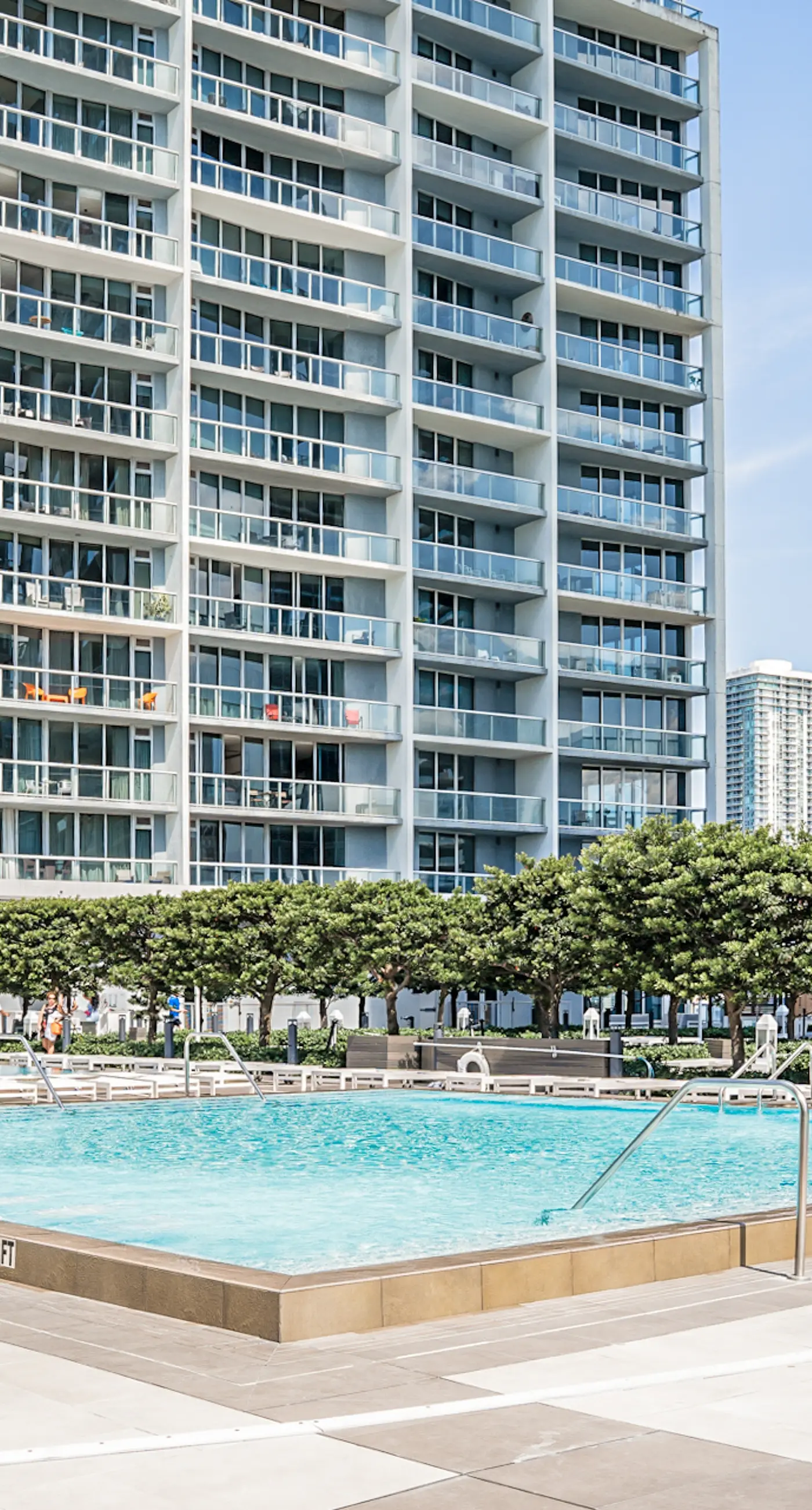 SKY Studio Icon Brickell 