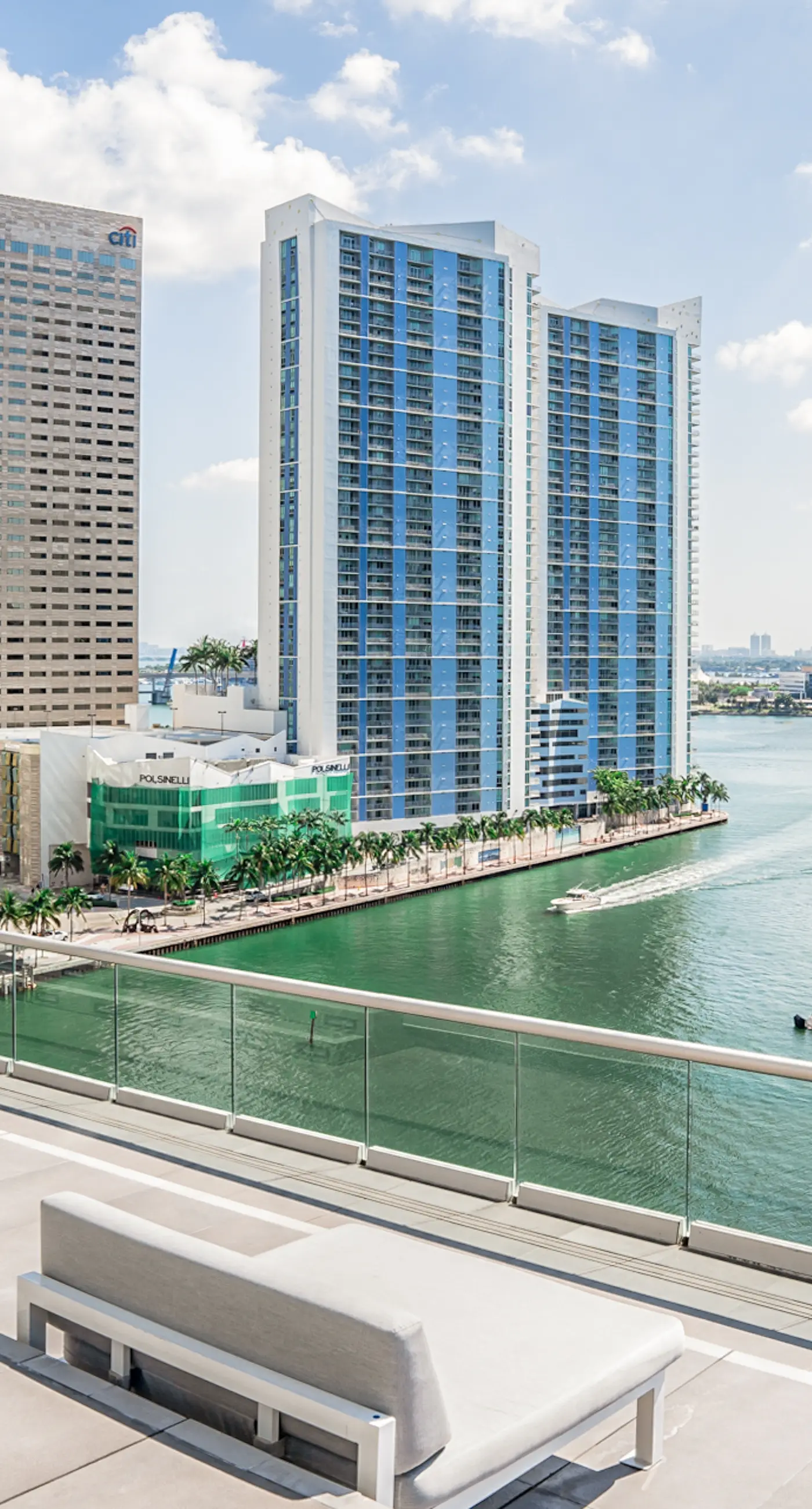 SKY Studio Icon Brickell 