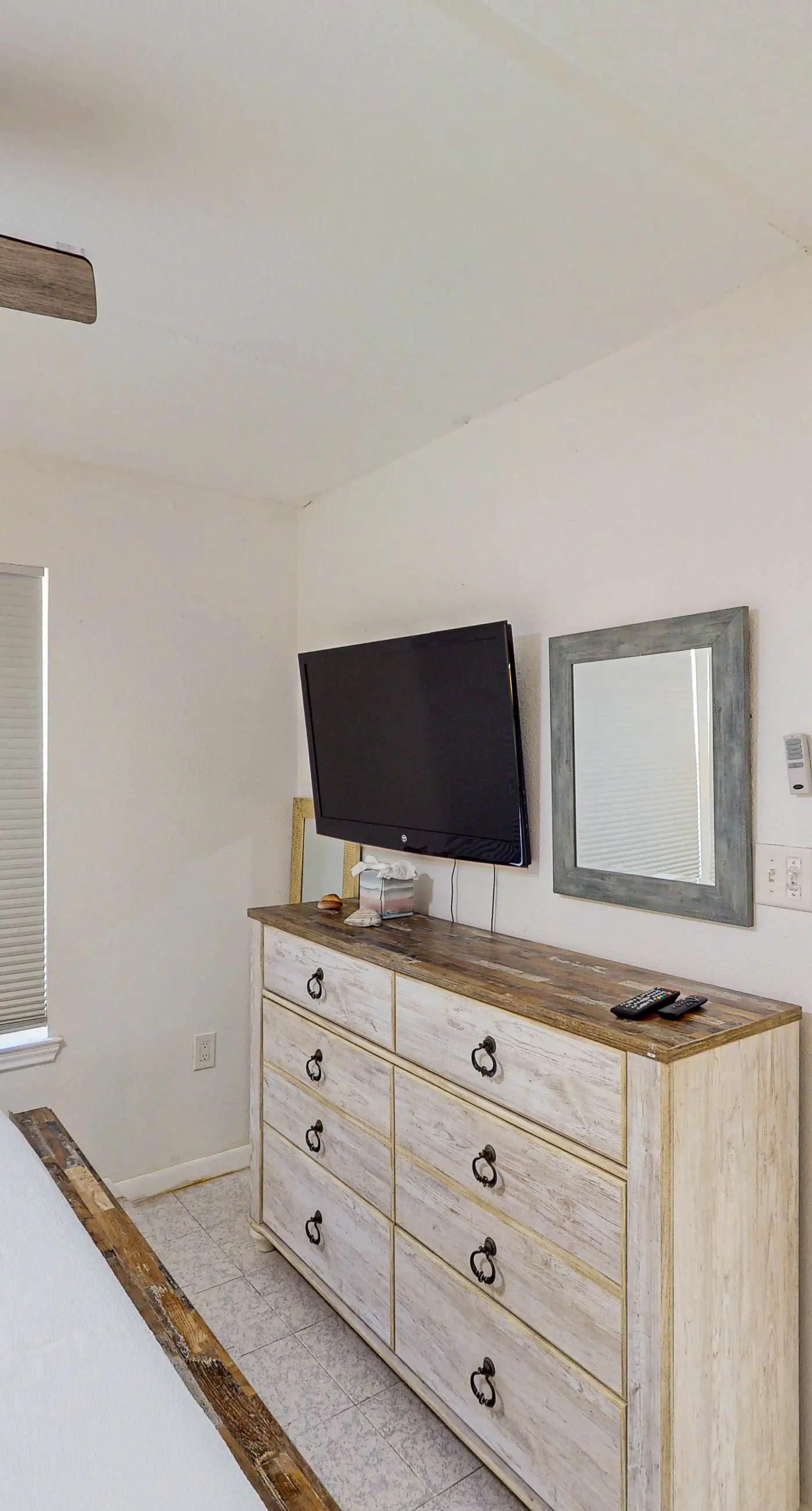 Sunrise Condo at Parklane