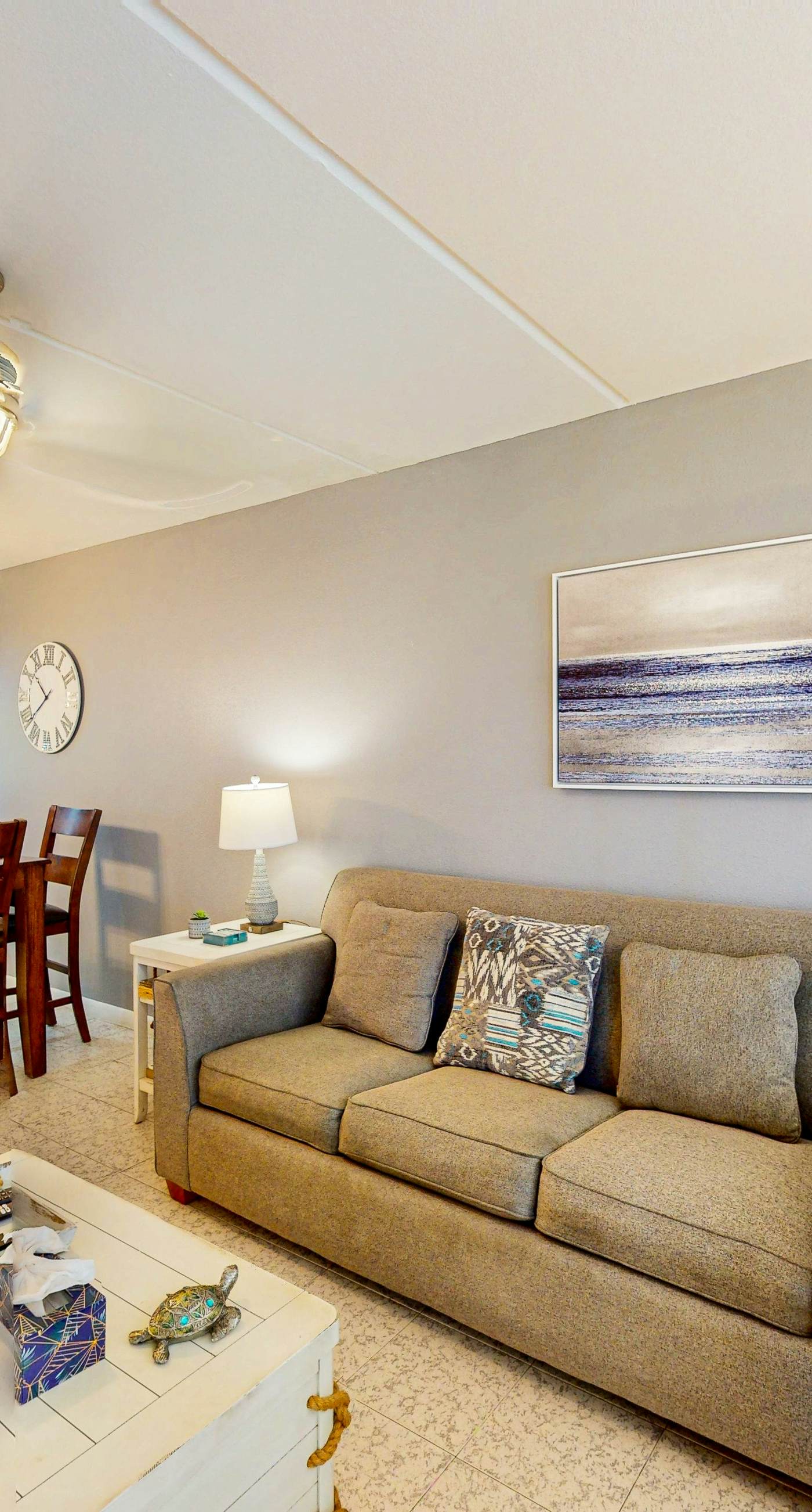 Sunrise Condo at Parklane