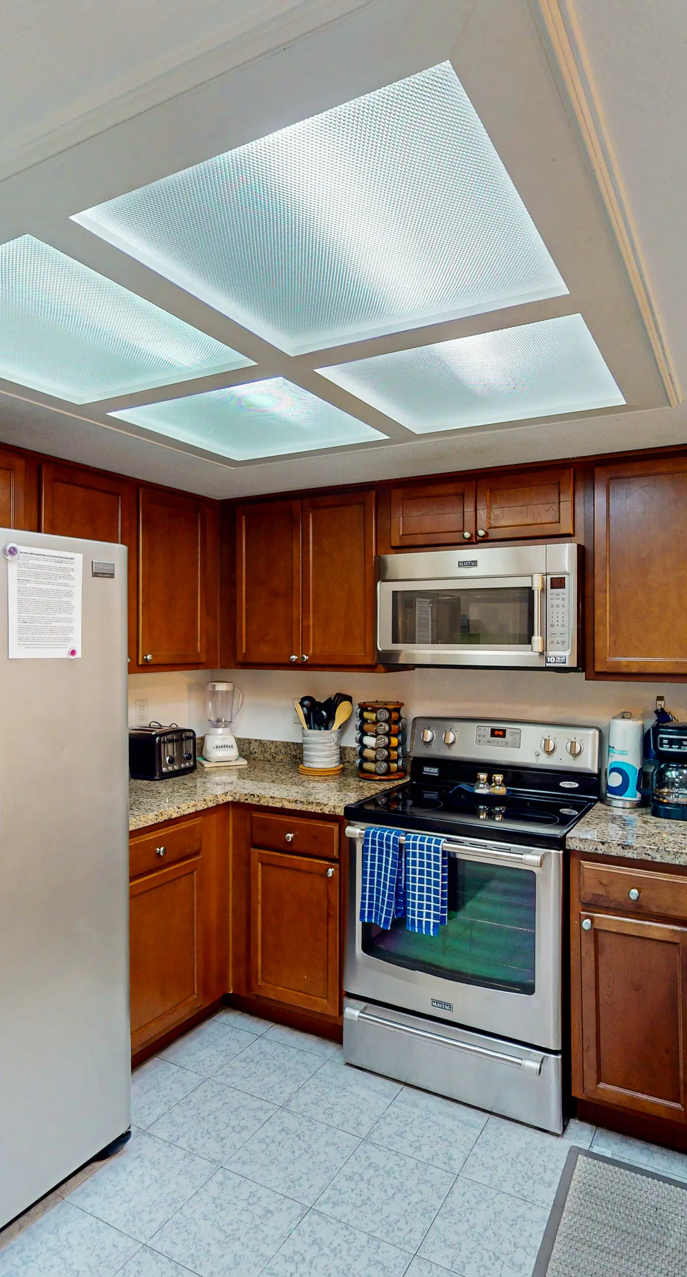 Sunrise Condo at Parklane