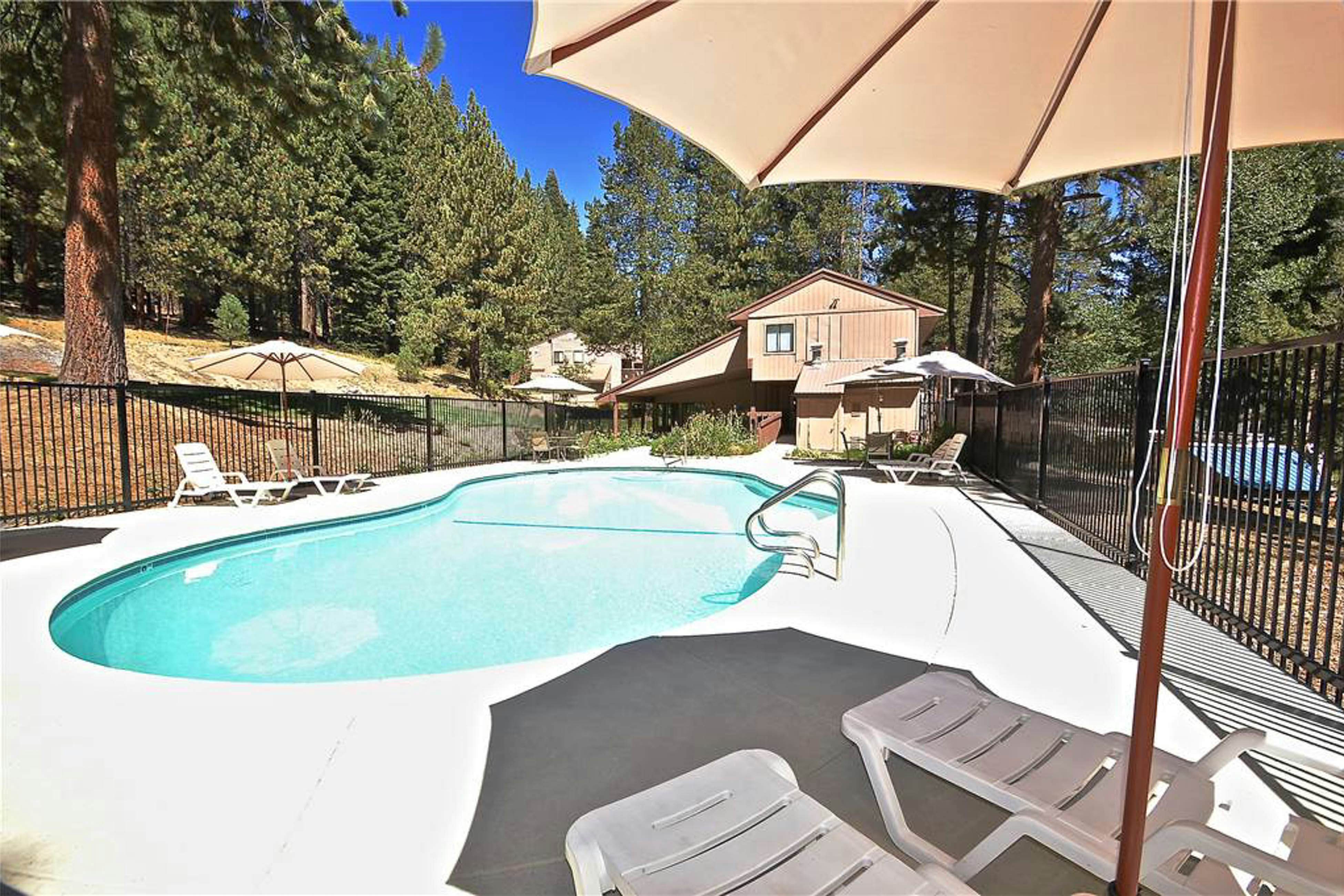 Huntington Lake Condo 12