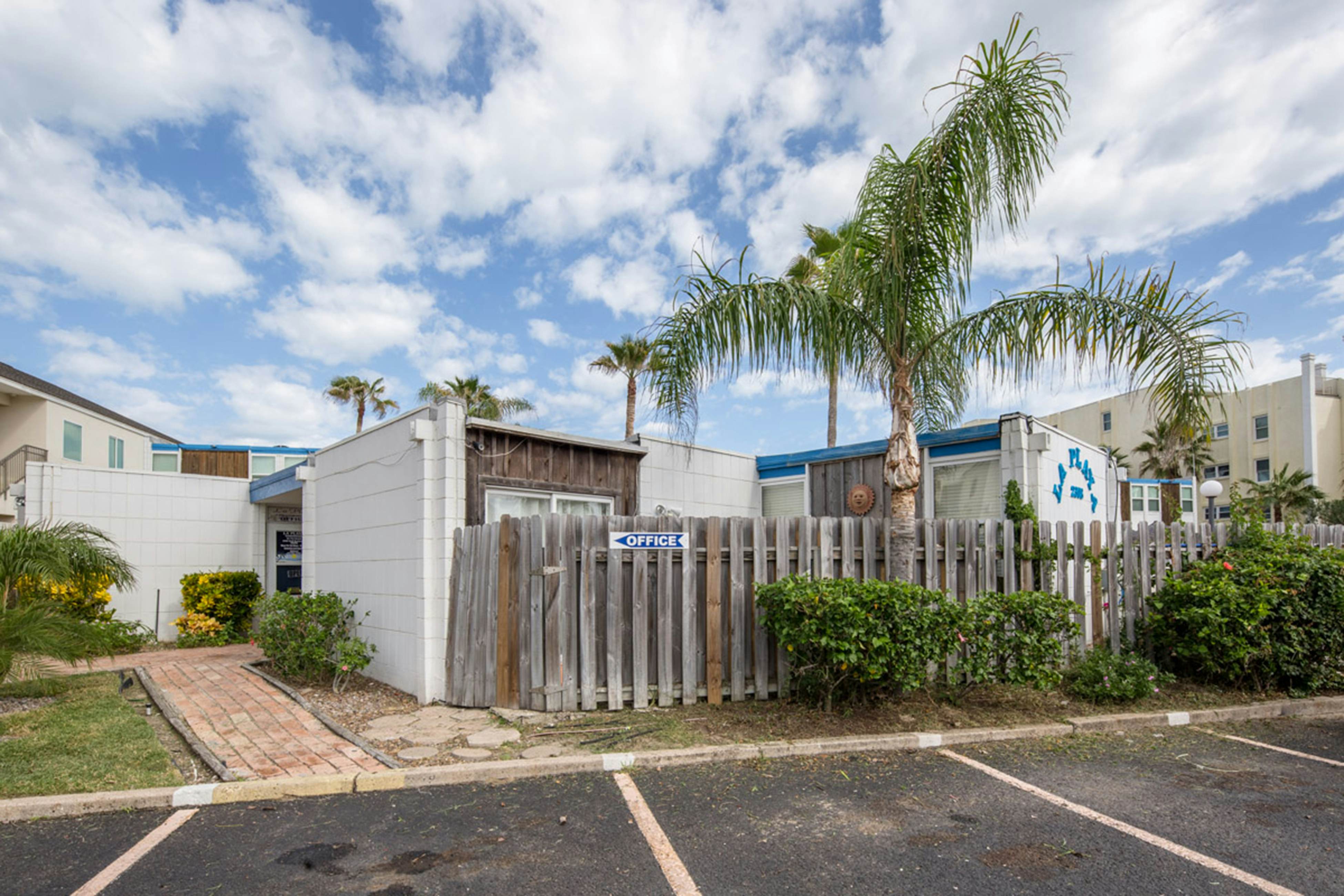 La Playa Condominiums 209