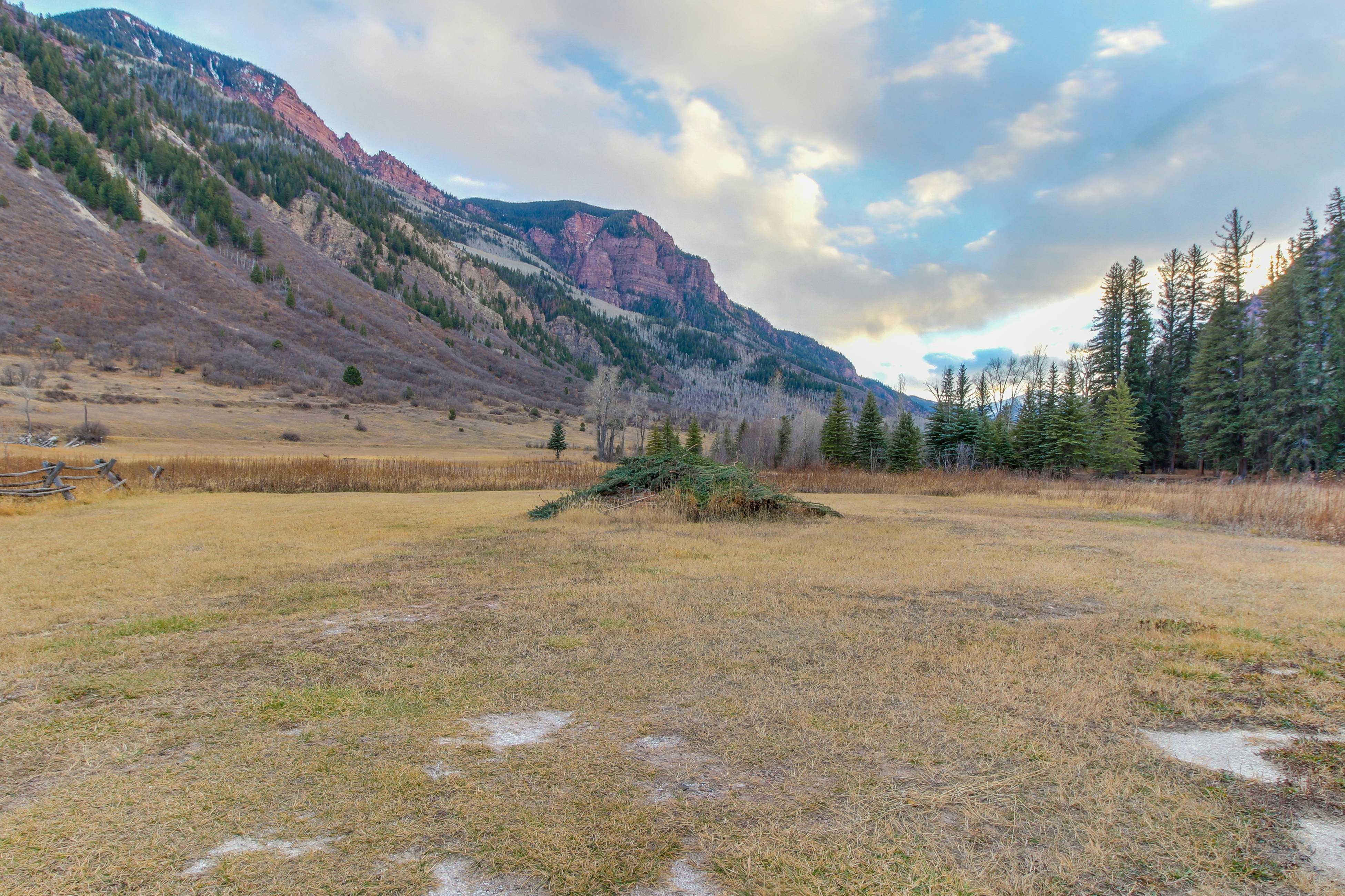 Chair Mountain Cabin at Filoha Meadows