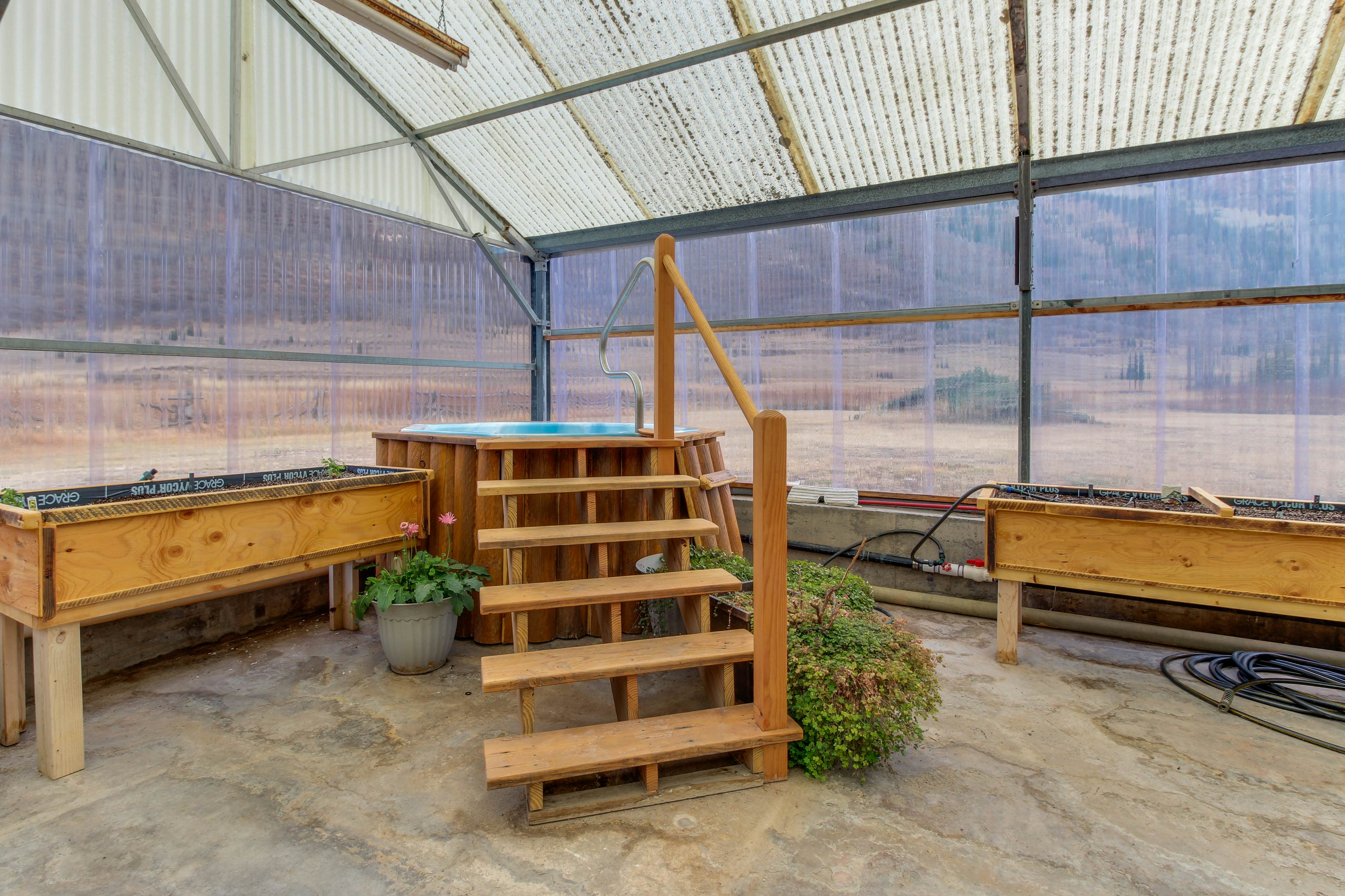 Chair Mountain Cabin at Filoha Meadows