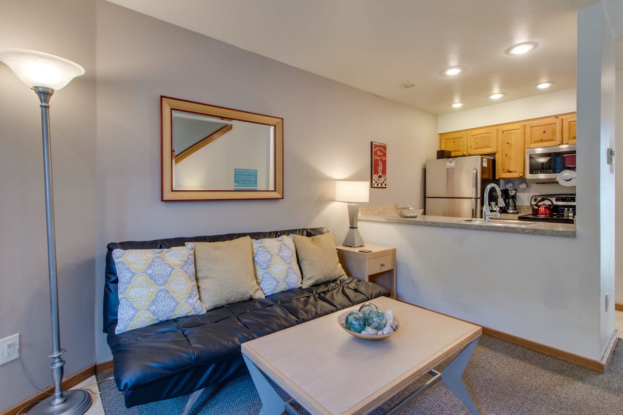 Beaches Inn Townhomes 4 BD Vacation Rental in Cannon Beach, OR Vacasa