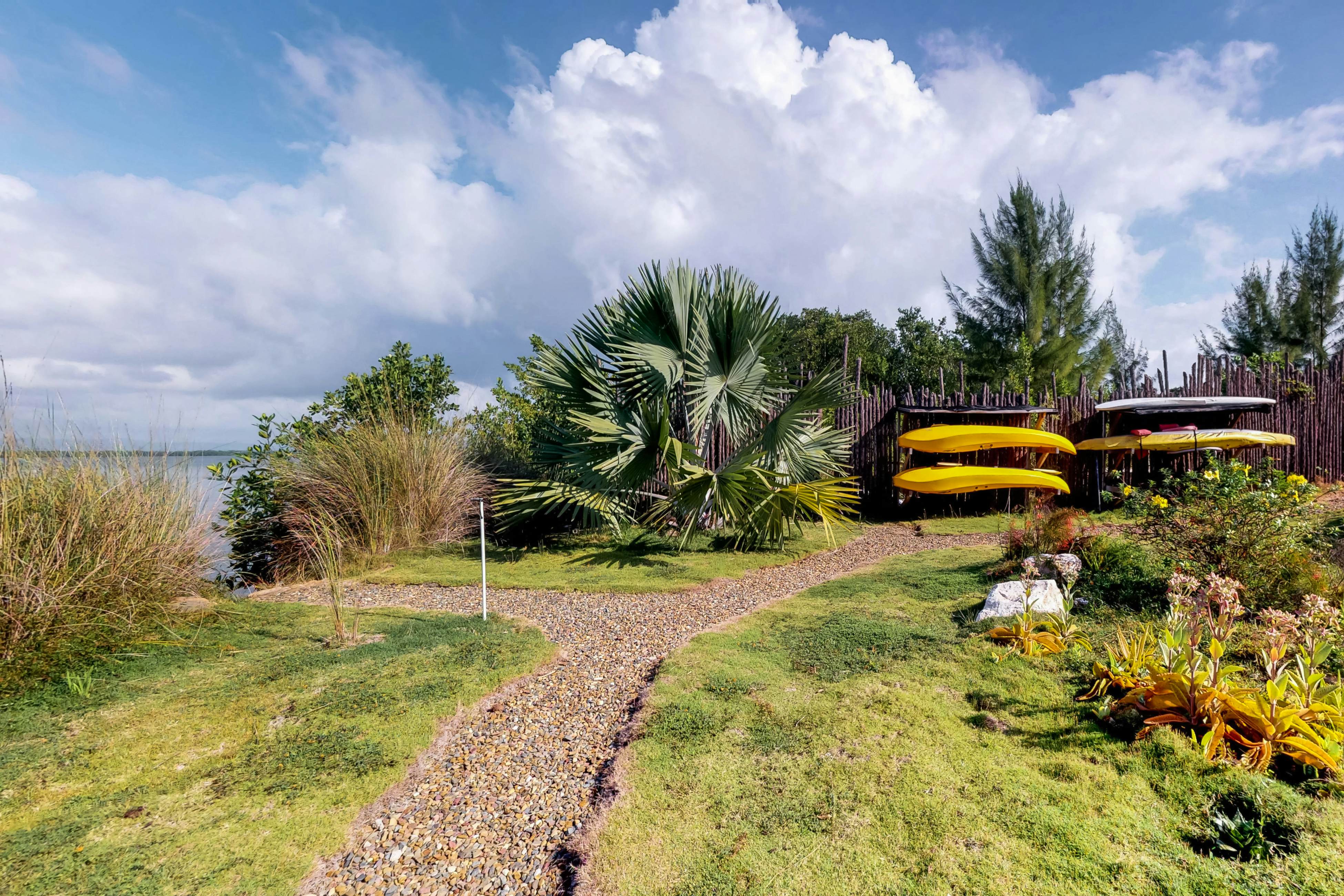 Shark Studio Retreat at Swan Villas - Gold Standard Certified