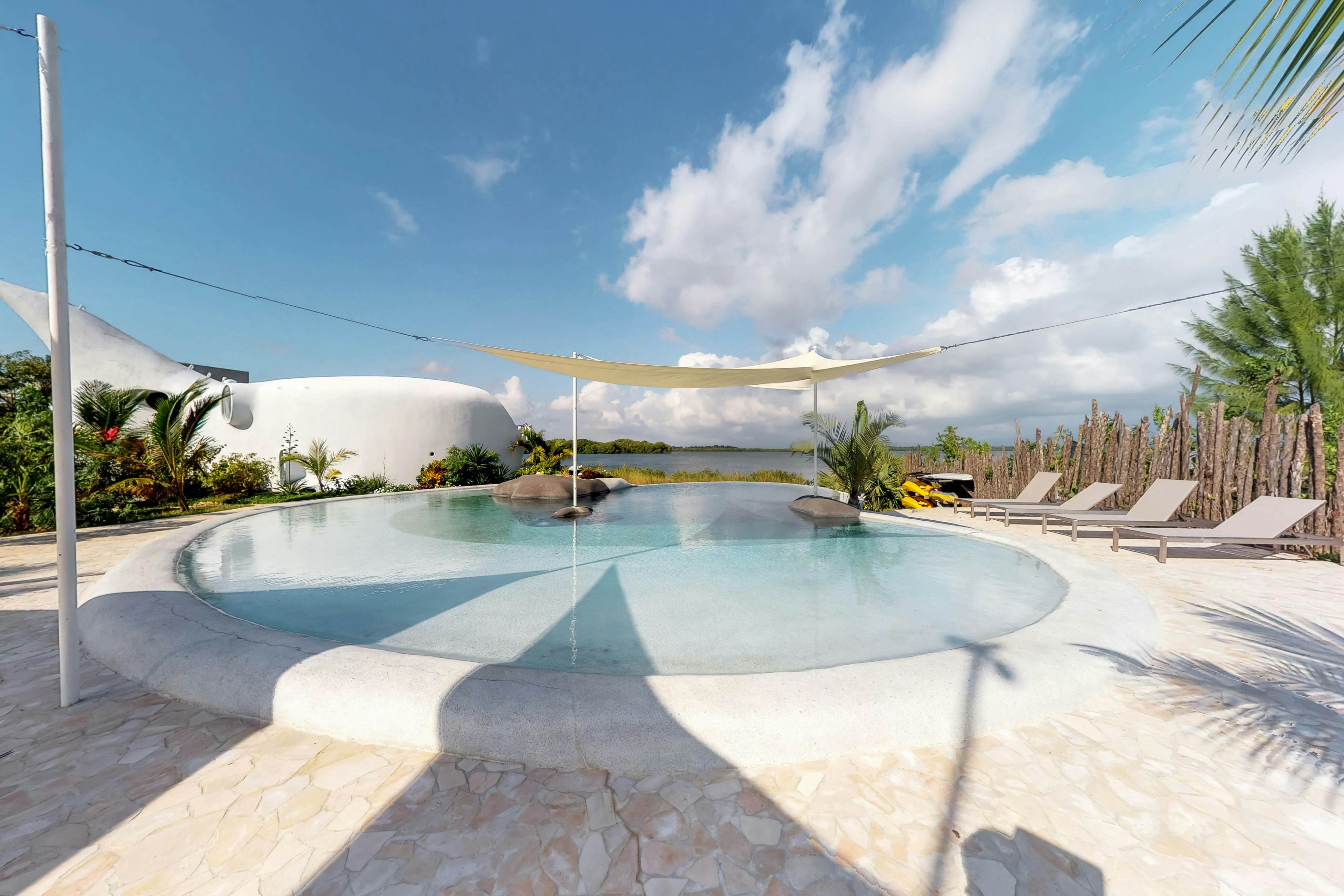 Shark Studio Retreat at Swan Villas - Gold Standard Certified