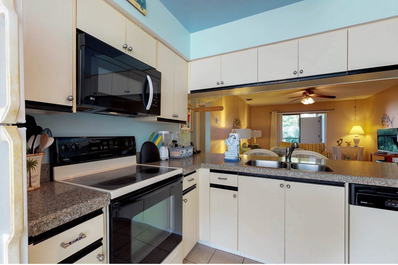 Beach View 5 2 BD Vacation Rental in Holmes Beach, FL Vacasa