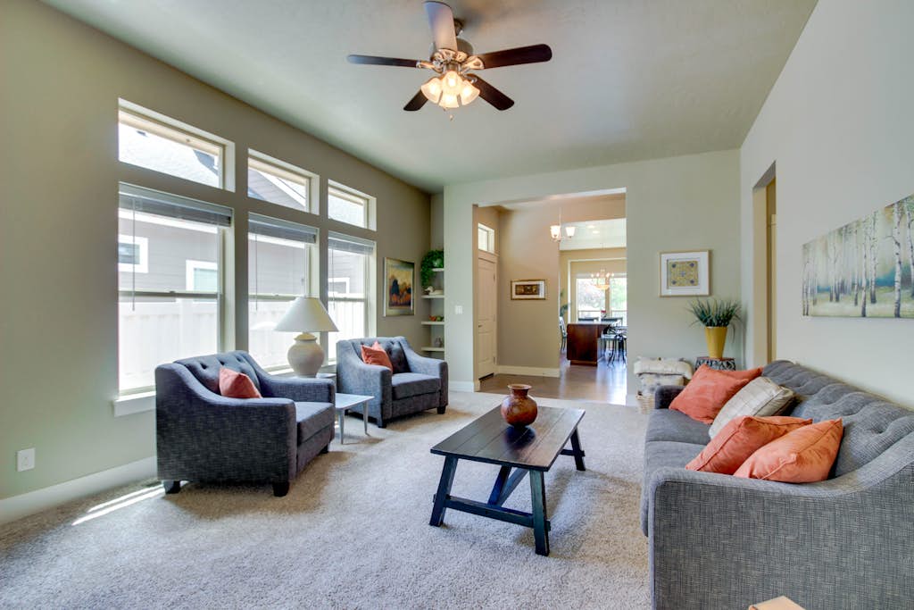 Idaho Cabin Rentals Vacation Rentals Lakefront Homes Vacasa