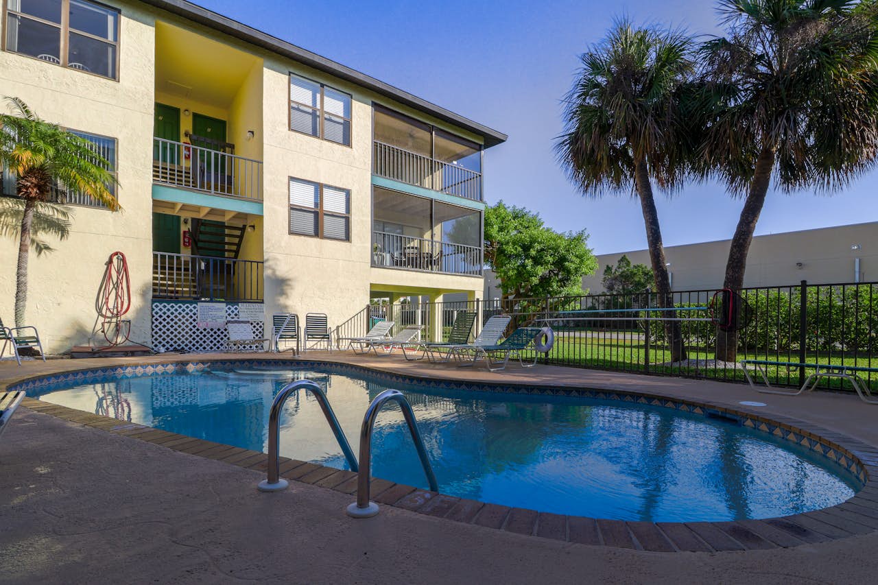 Beach View 5 2 BD Vacation Rental in Holmes Beach, FL Vacasa