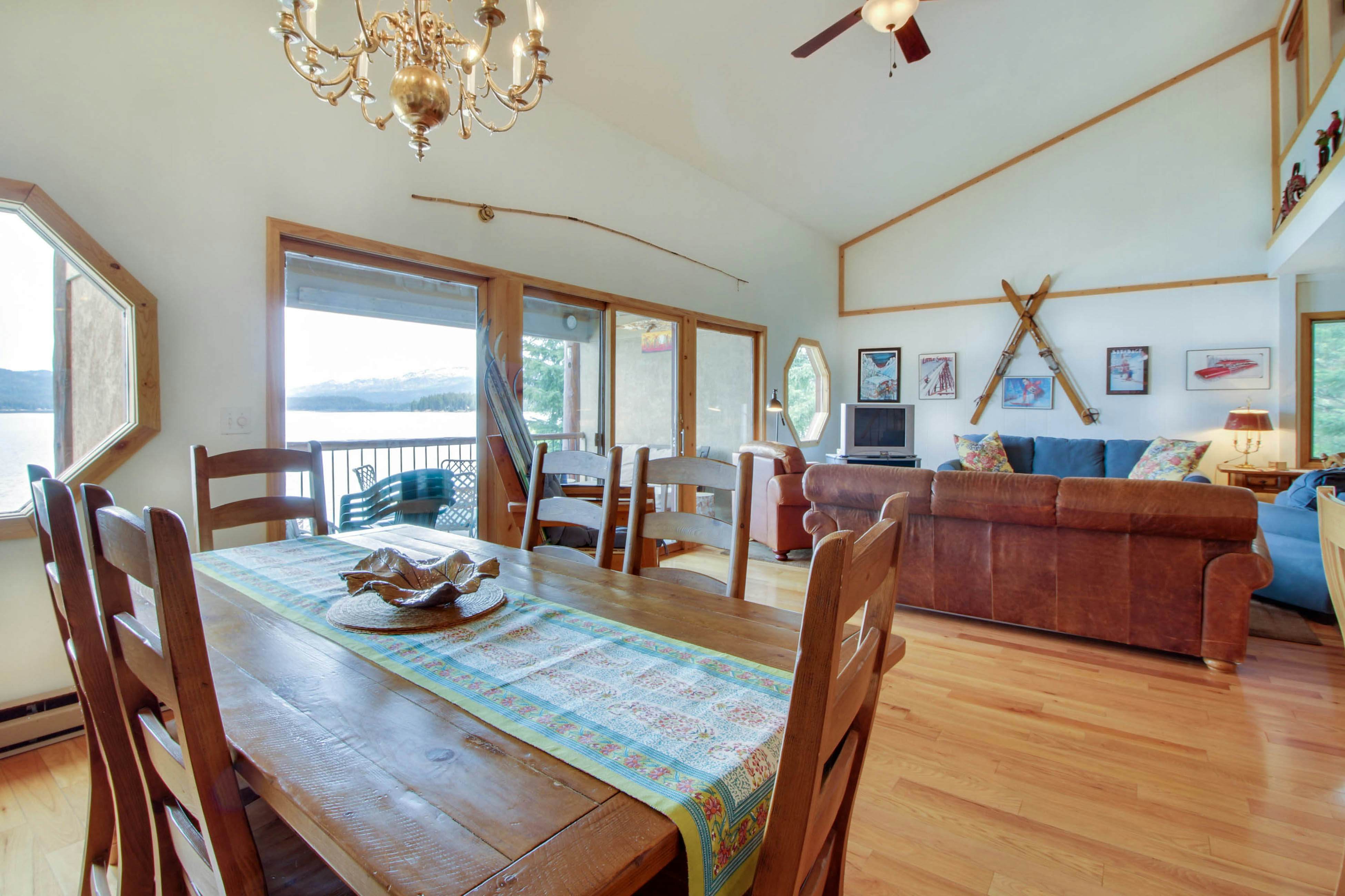 Crystal Beach Lakefront Condo 4 BD McCall, ID Vacation Rental Vacasa