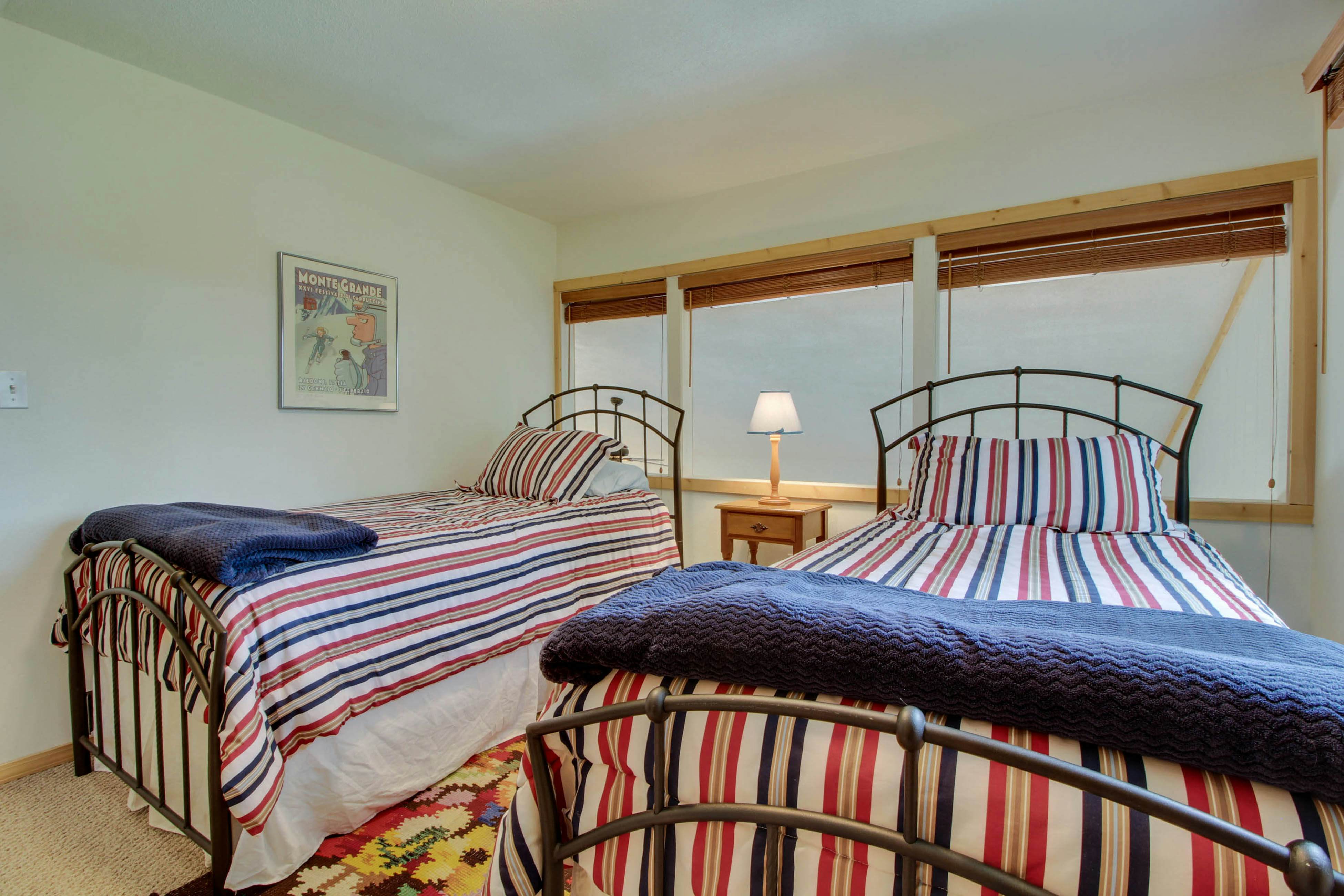 Crystal Beach Lakefront Condo 4 BD McCall, ID Vacation Rental Vacasa