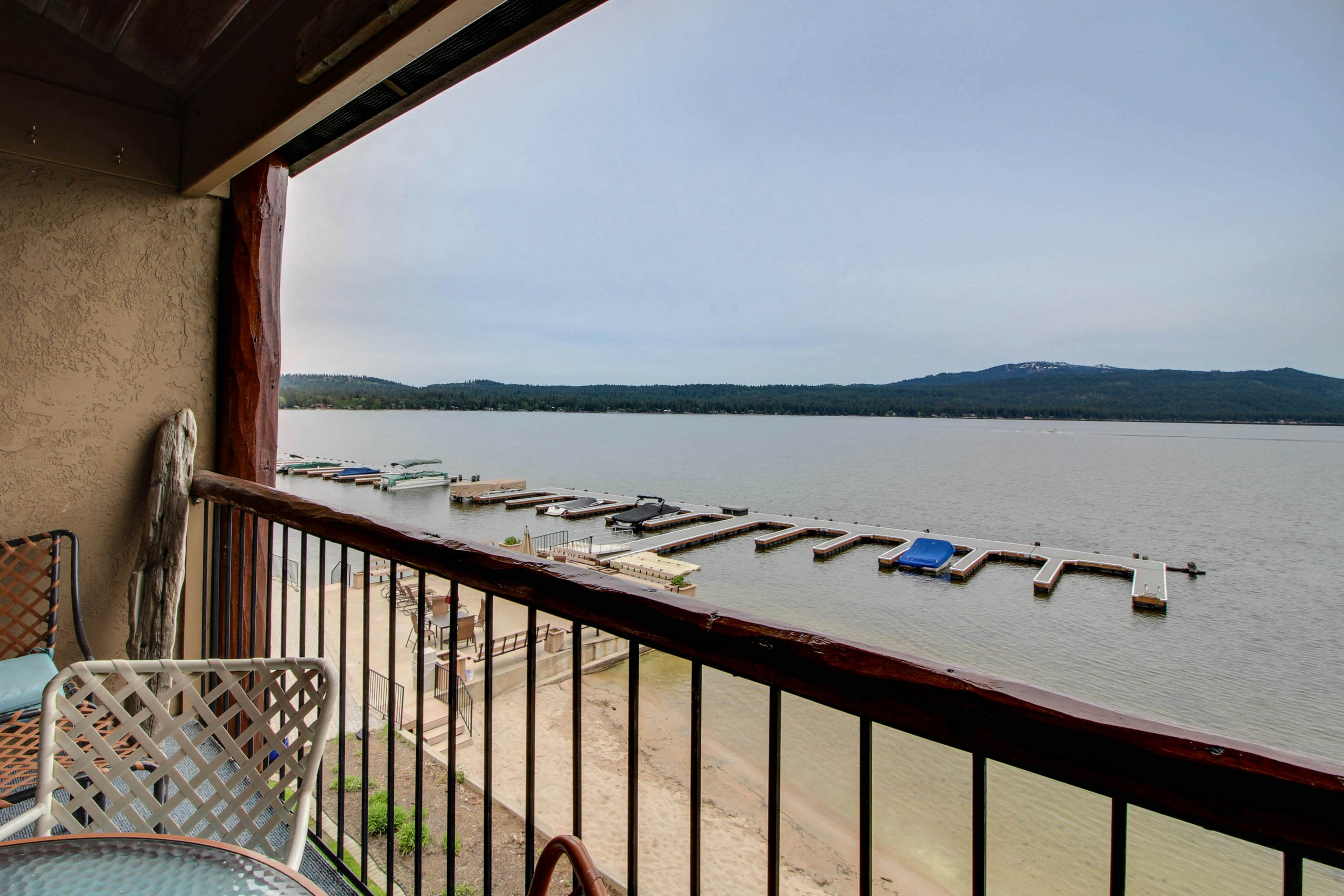 Crystal Beach Lakefront Condo 4 BD McCall, ID Vacation Rental Vacasa