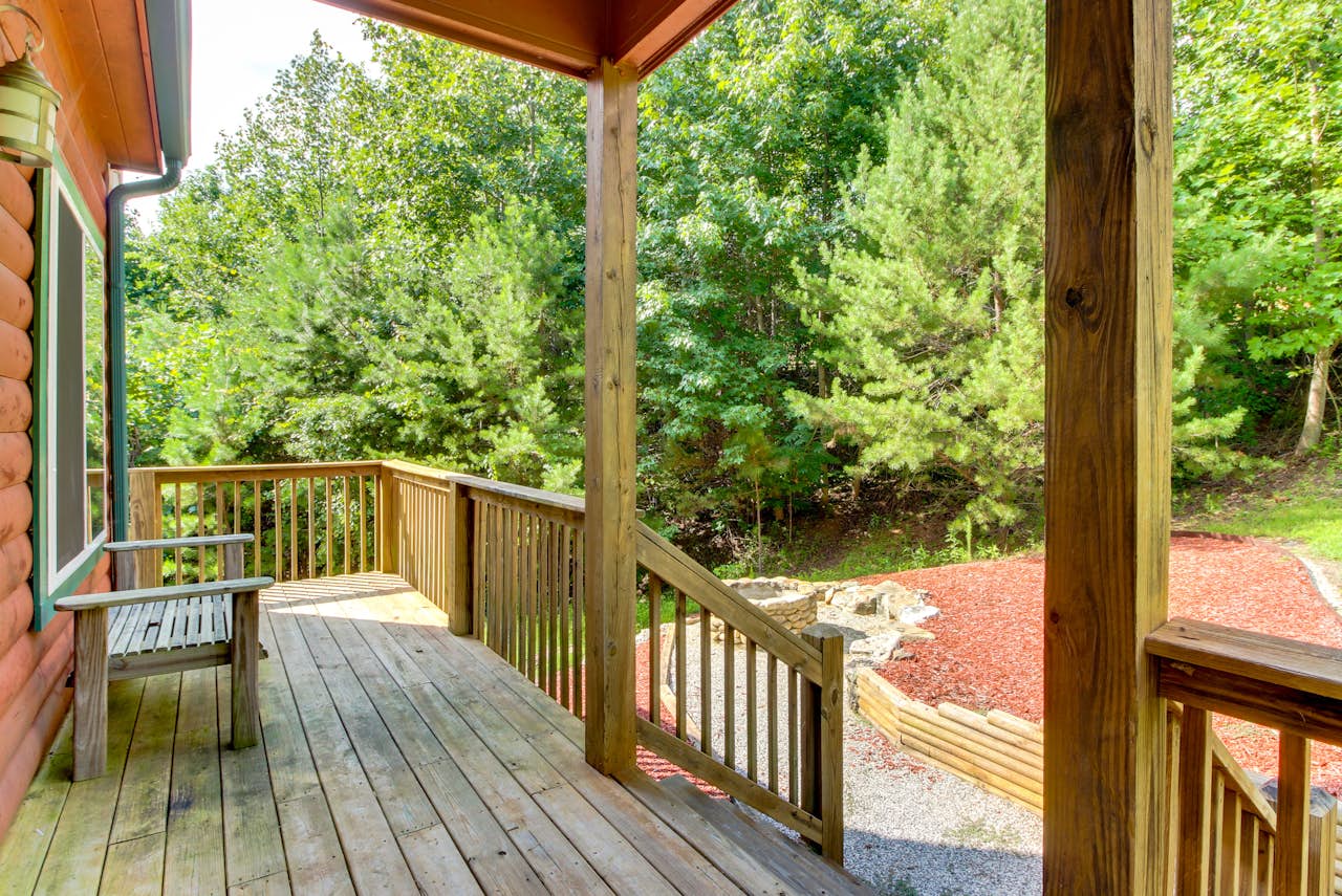 Buckhorn Cabin 2 BD Vacation Rental in Sautee Nacoochee, GA Vacasa