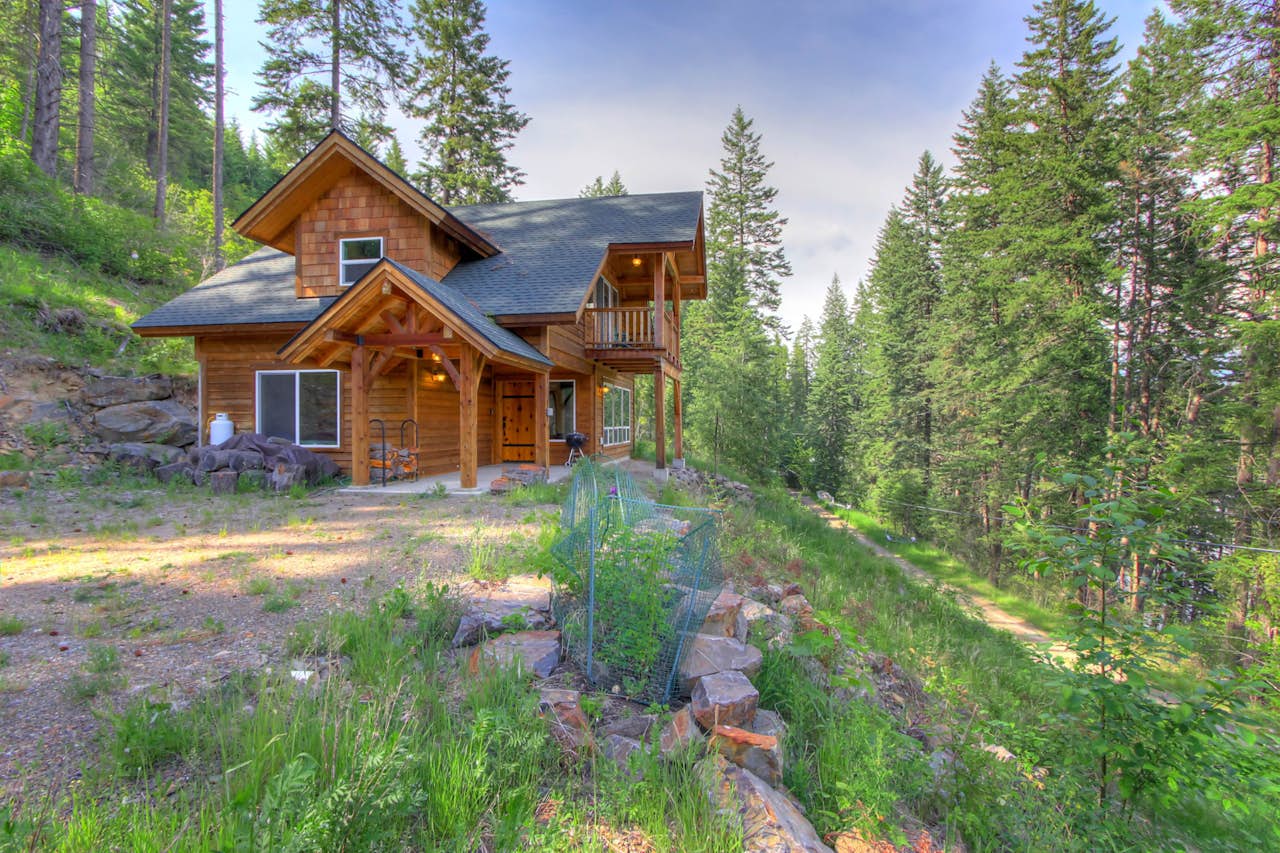 The Osprey Perch 2 BD Vacation Rental in Sagle, ID Vacasa