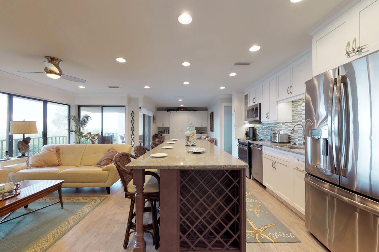 Water's Edge 105 South 1 BD Vacation Rental in Holmes Beach, FL Vacasa