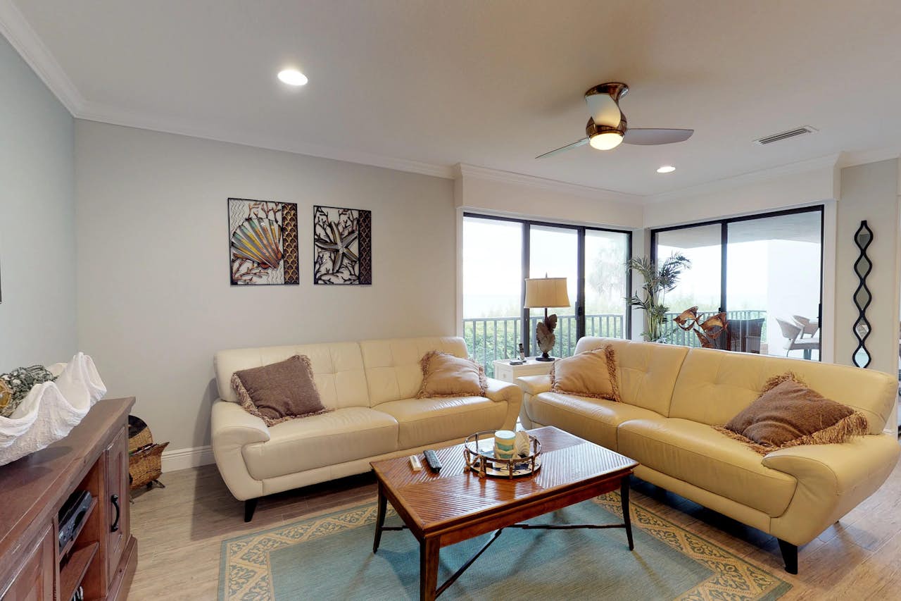 Water's Edge 105 South 1 BD Vacation Rental in Holmes Beach, FL Vacasa