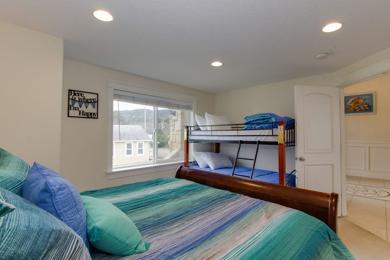 Rockaway Beach Villa 6 BD Vacation Rental in Rockaway