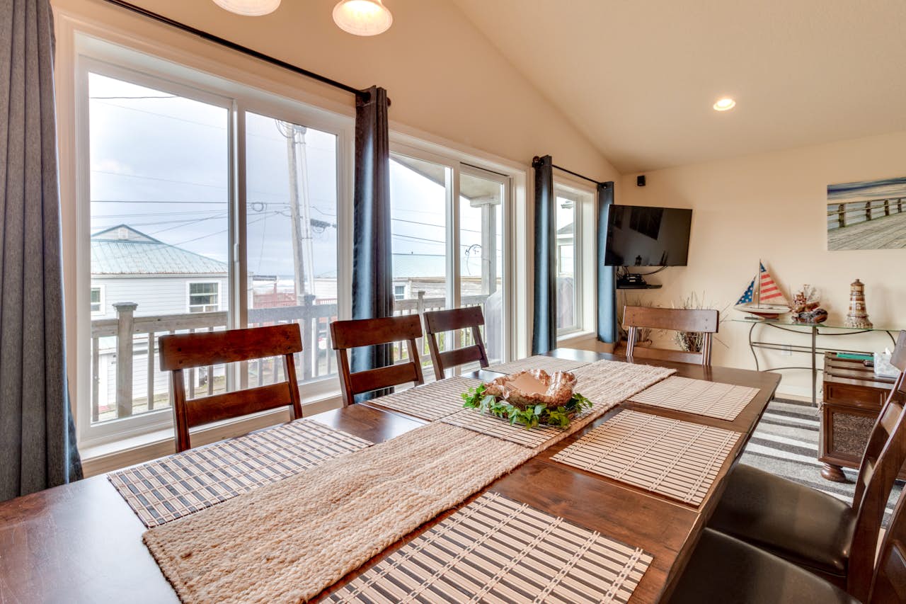 Boardwalk 4 Bd Vacation Rental In Rockaway Beach Or