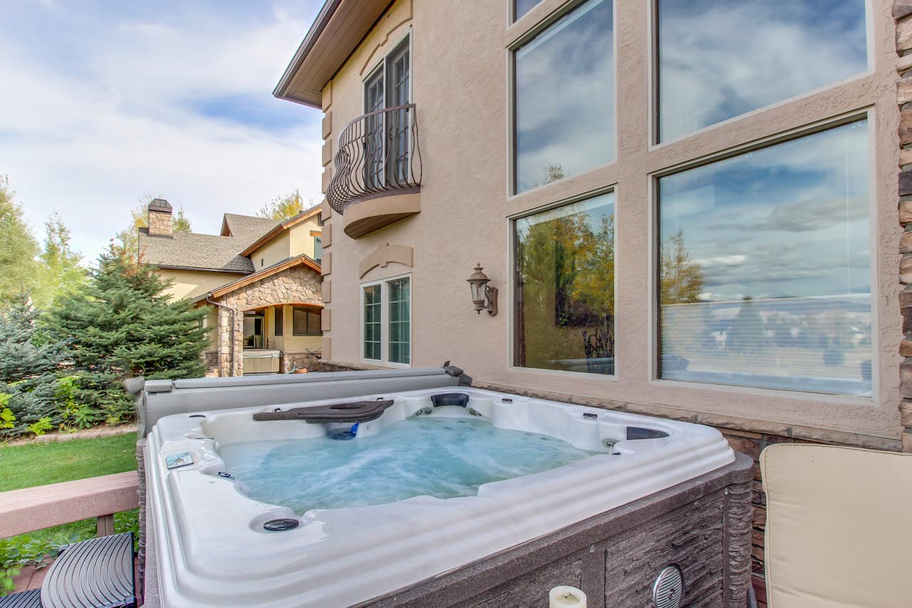 Timberwolf on Cotton Ranch 5 BD Vacation Rental in Gypsum, CO Vacasa