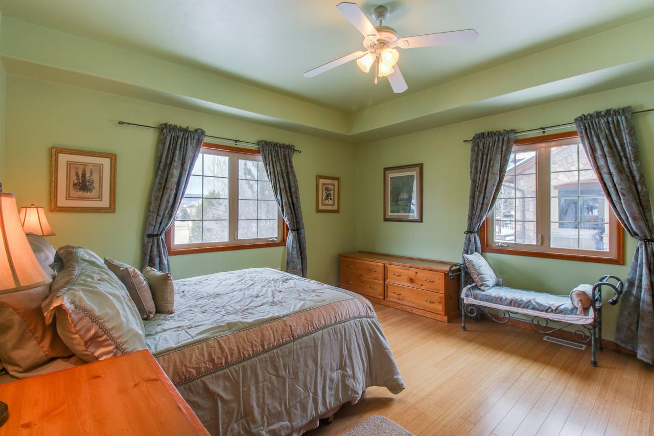 Timberwolf on Cotton Ranch 5 BD Vacation Rental in Gypsum, CO Vacasa