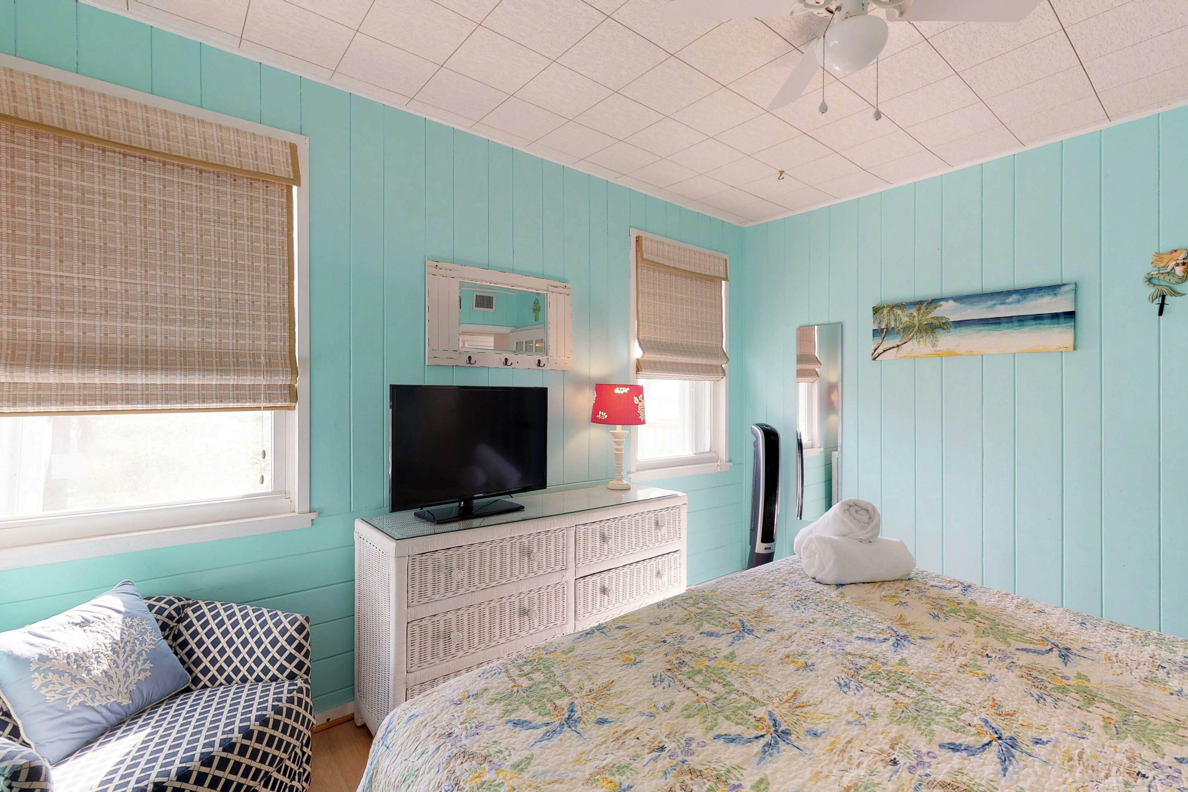 2 BD Holmes Beach, FL Vacation Rental Vacasa