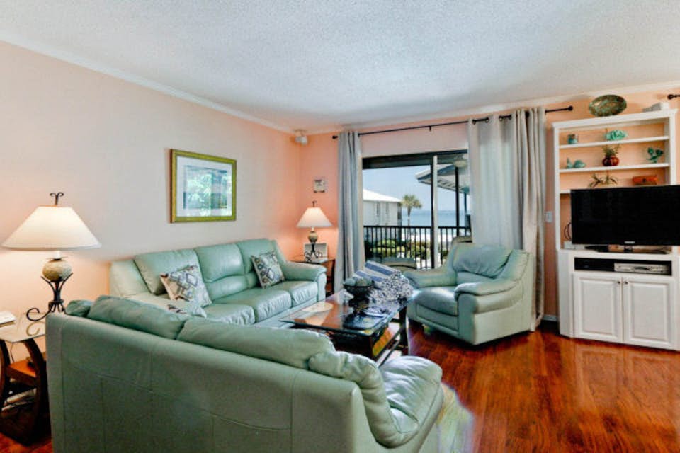 Gulf Place 3 BD Vacation Rental in Holmes Beach, FL Vacasa