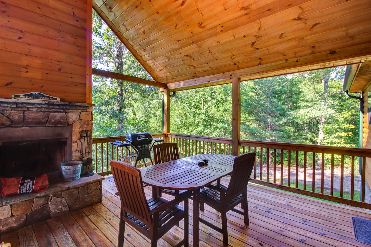 Natural High Cabin 2 BD Vacation Rental in Sautee Nacoochee, GA Vacasa