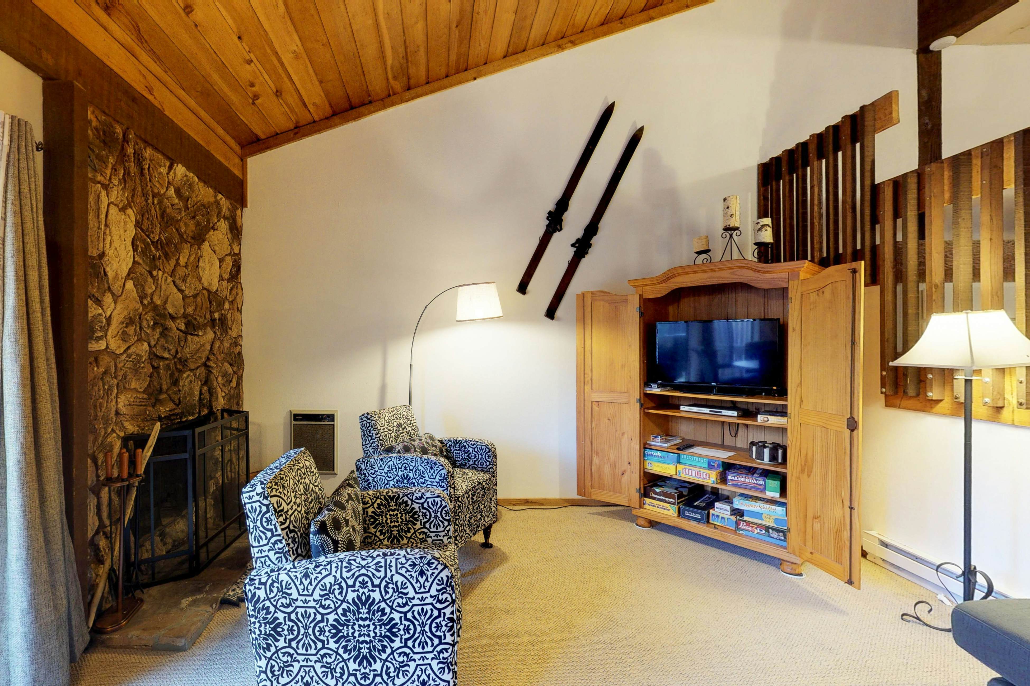 Huntington Lake Condo 12