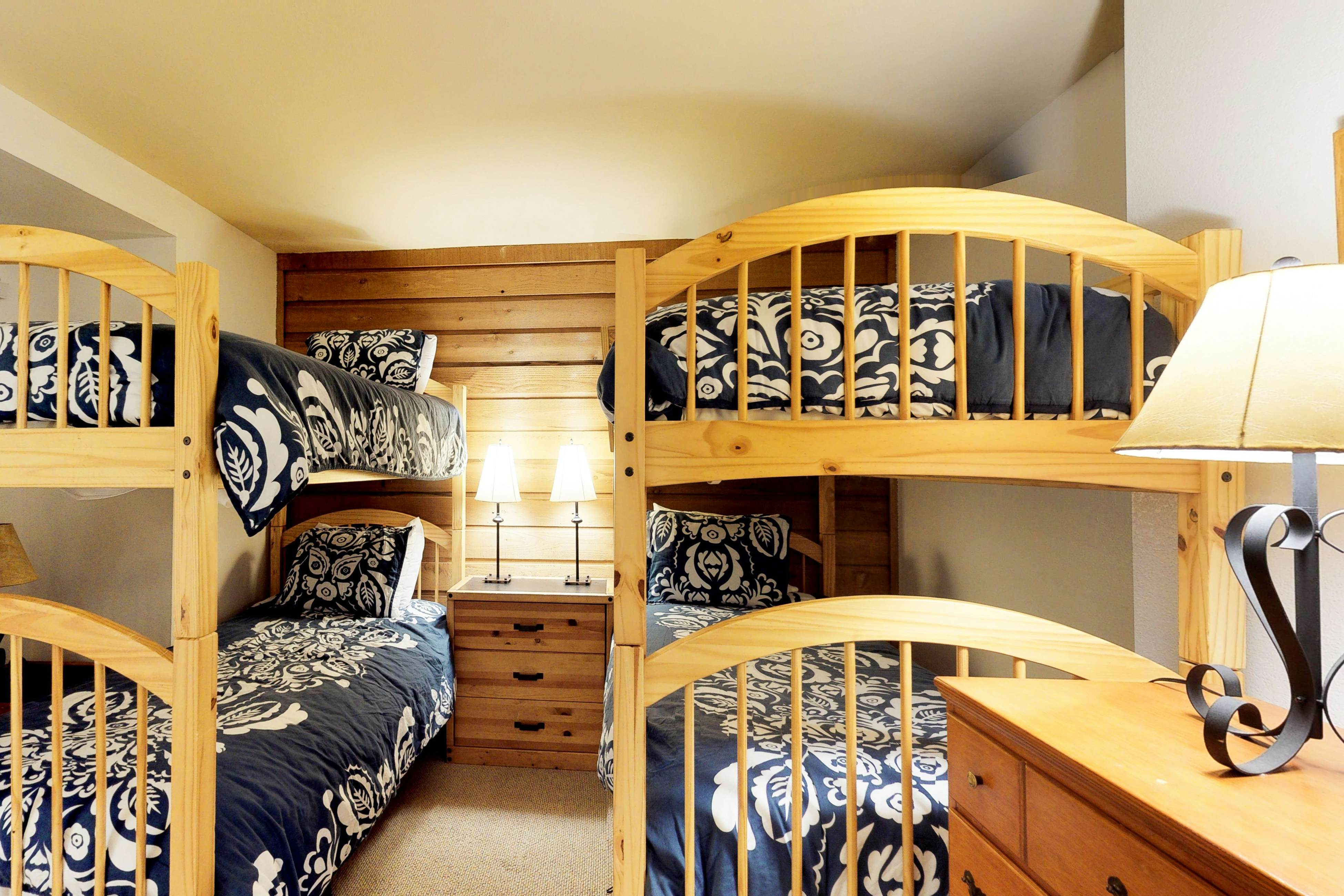 Huntington Lake Condo 12