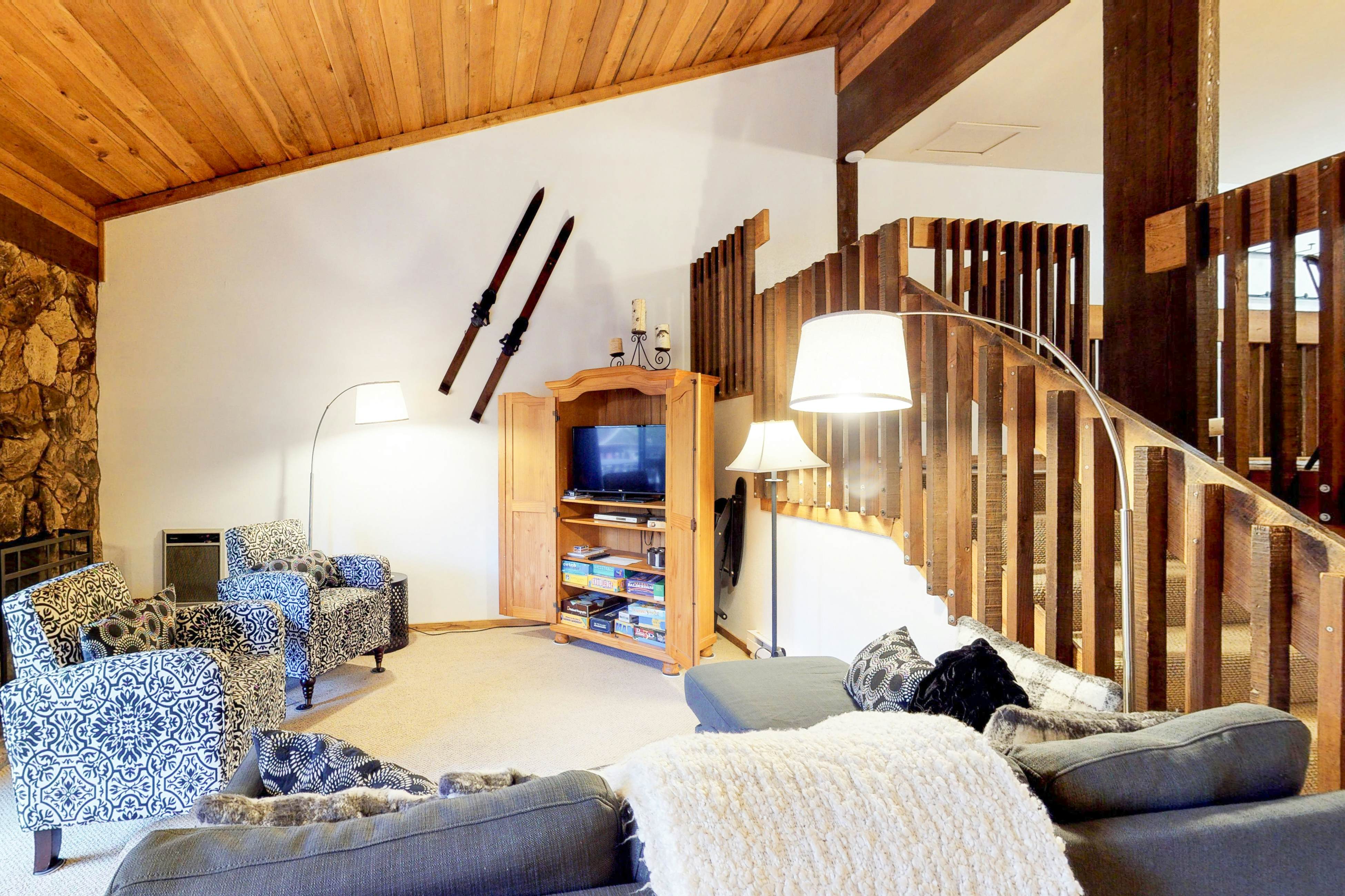 Huntington Lake Condo 12