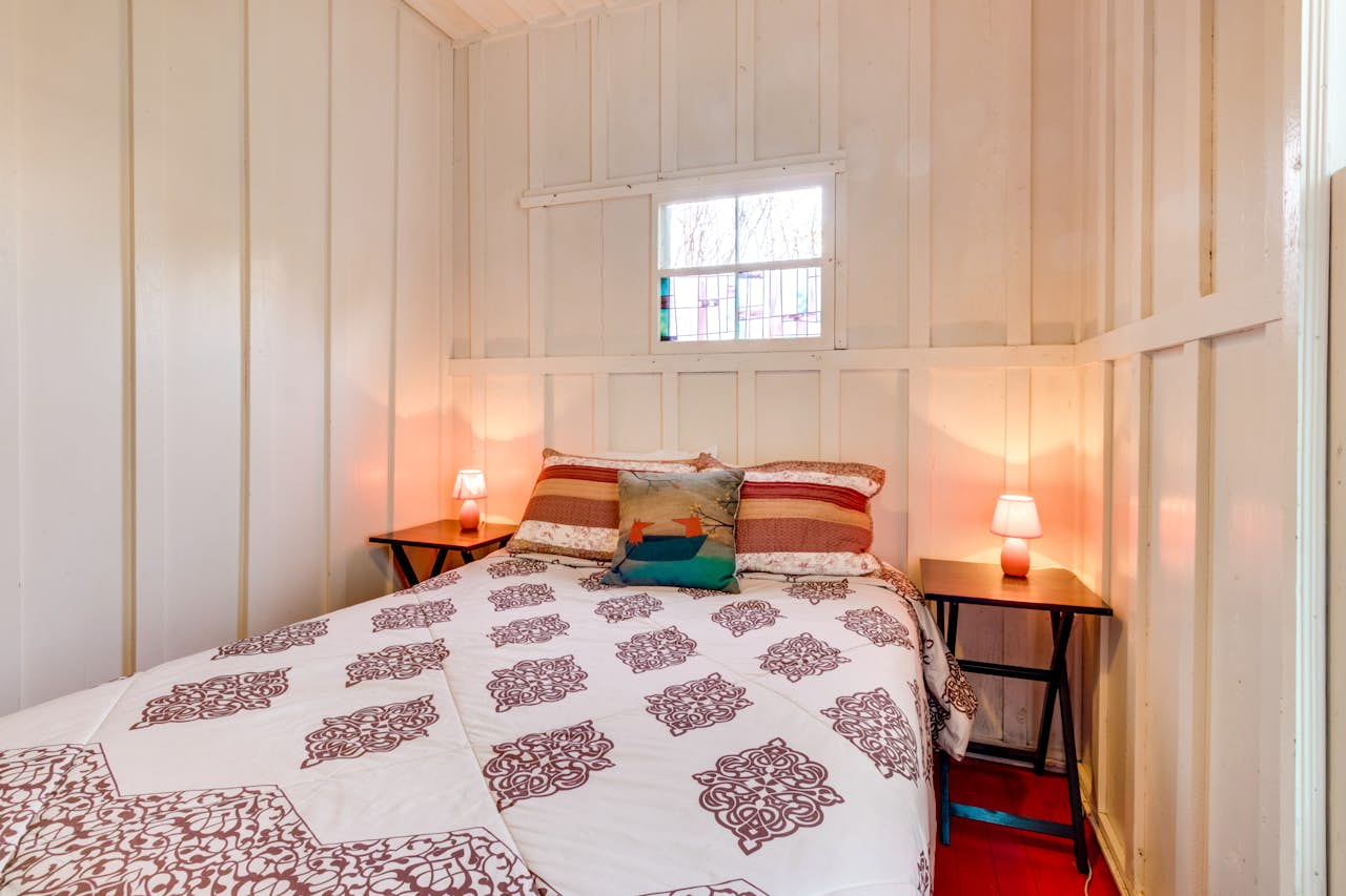 Historic Camp Hungry 2 BD Vacation Rental in Seaview, WA Vacasa