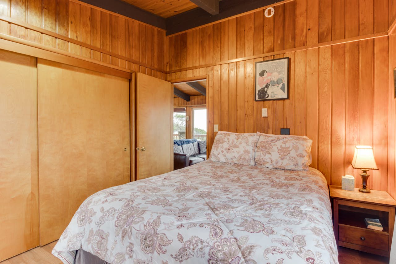 Arnold Beach House Upper Level 1 BD Vacation Rental in Rockaway Beach, OR Vacasa