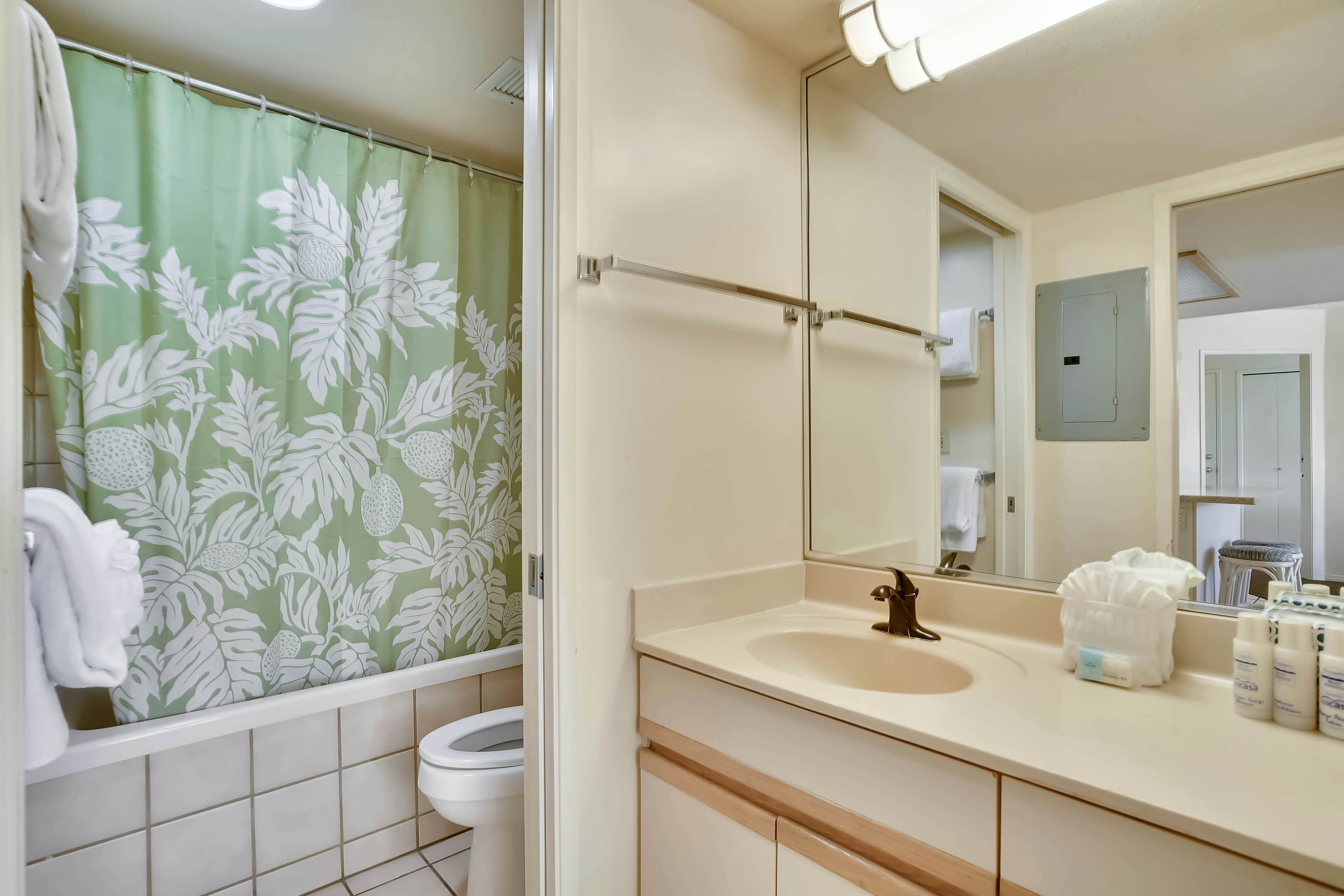 Maui Banyan Q203 [Whole Condo]