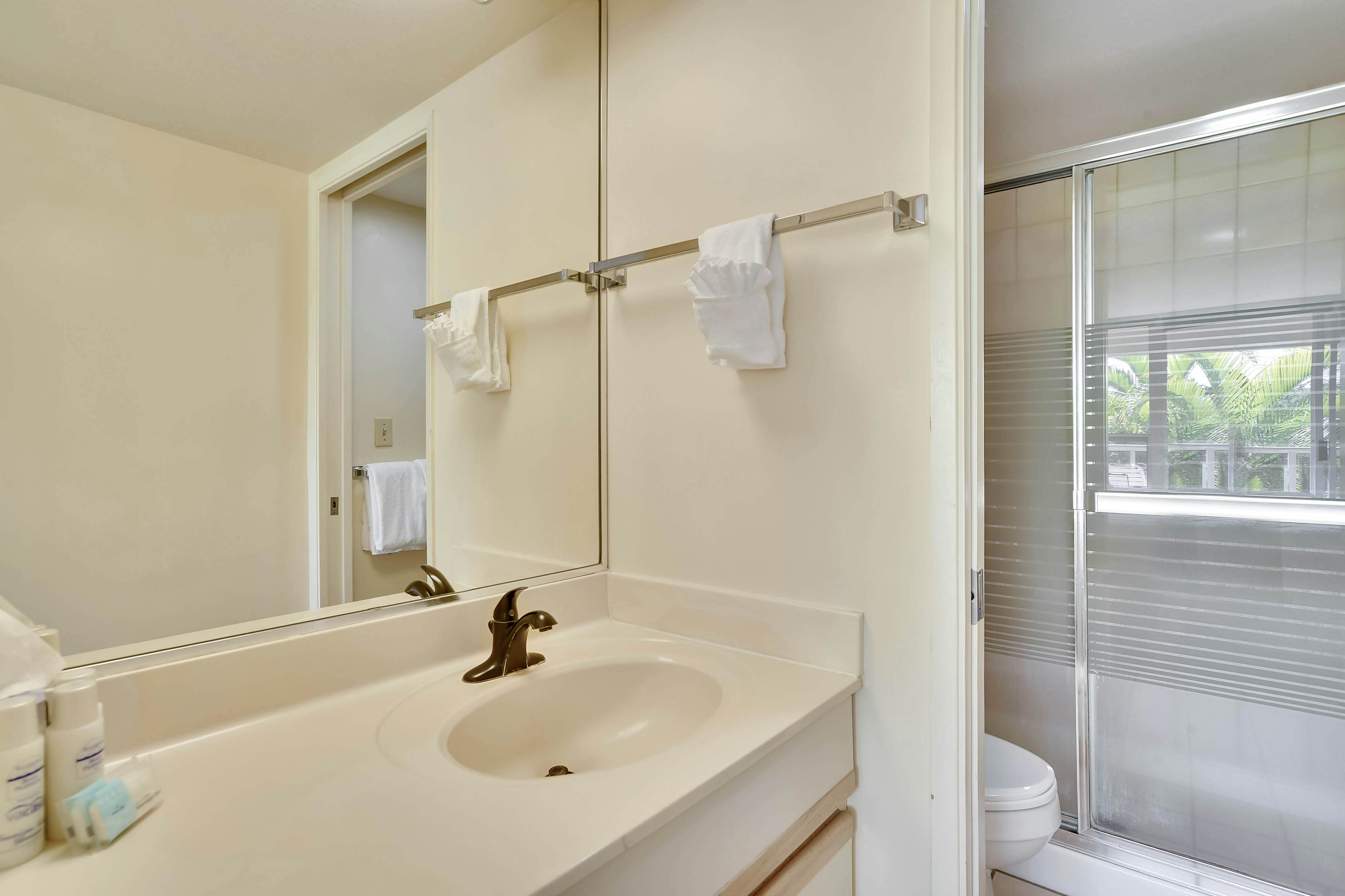 Maui Banyan Q203 [Whole Condo]