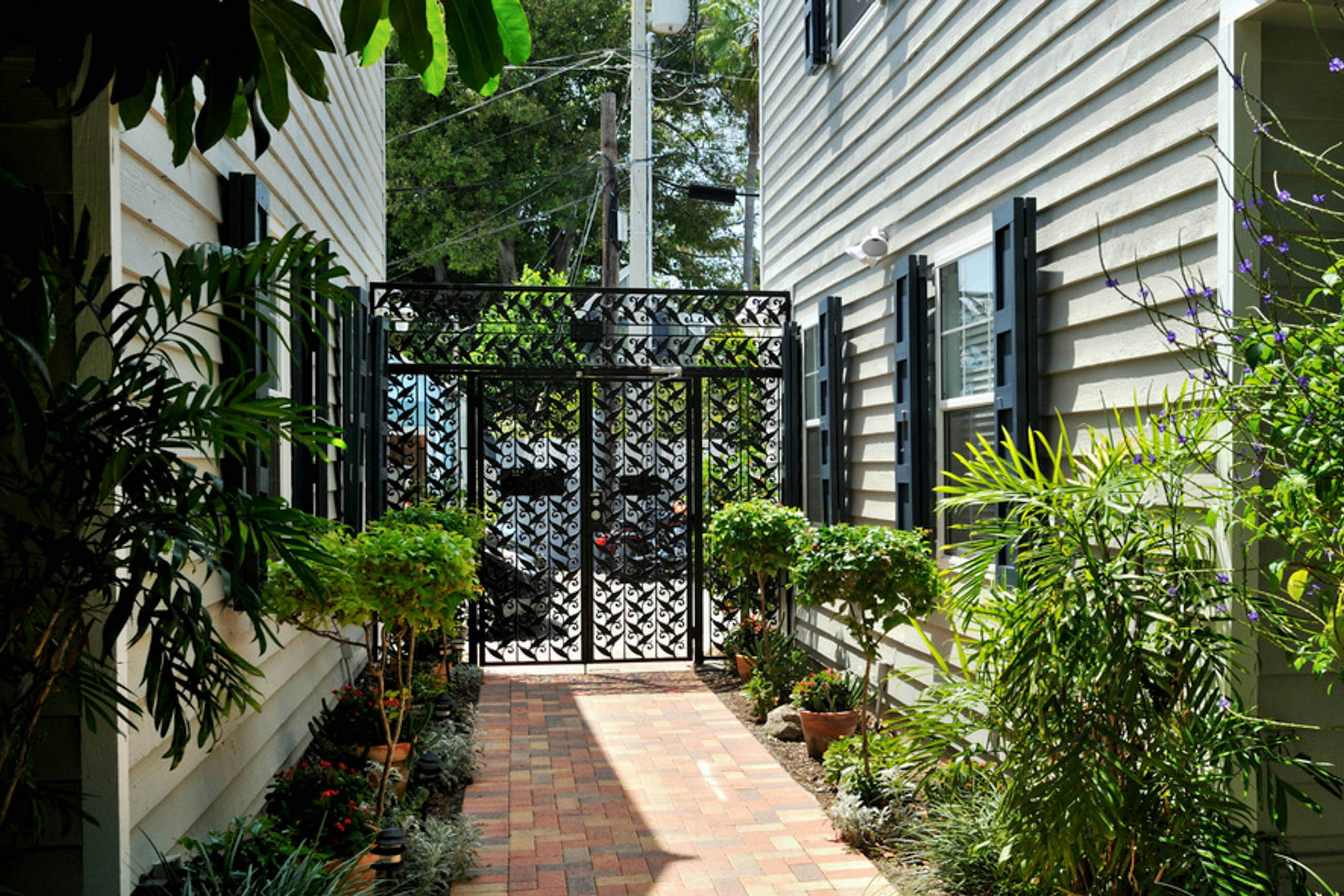 Old Town Garden Villas - Abaco Suite