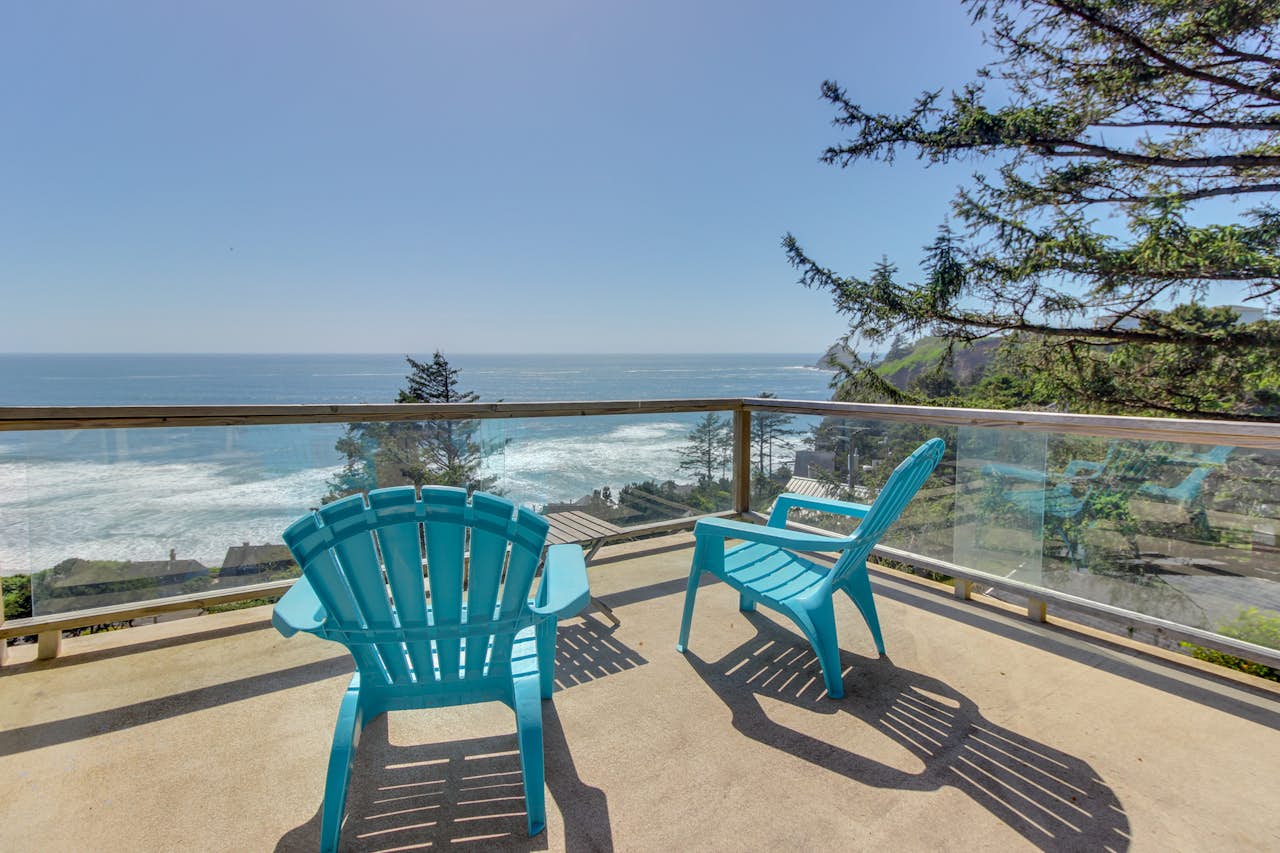 The Blue Door 2 BD Vacation Rental in Oceanside, OR Vacasa