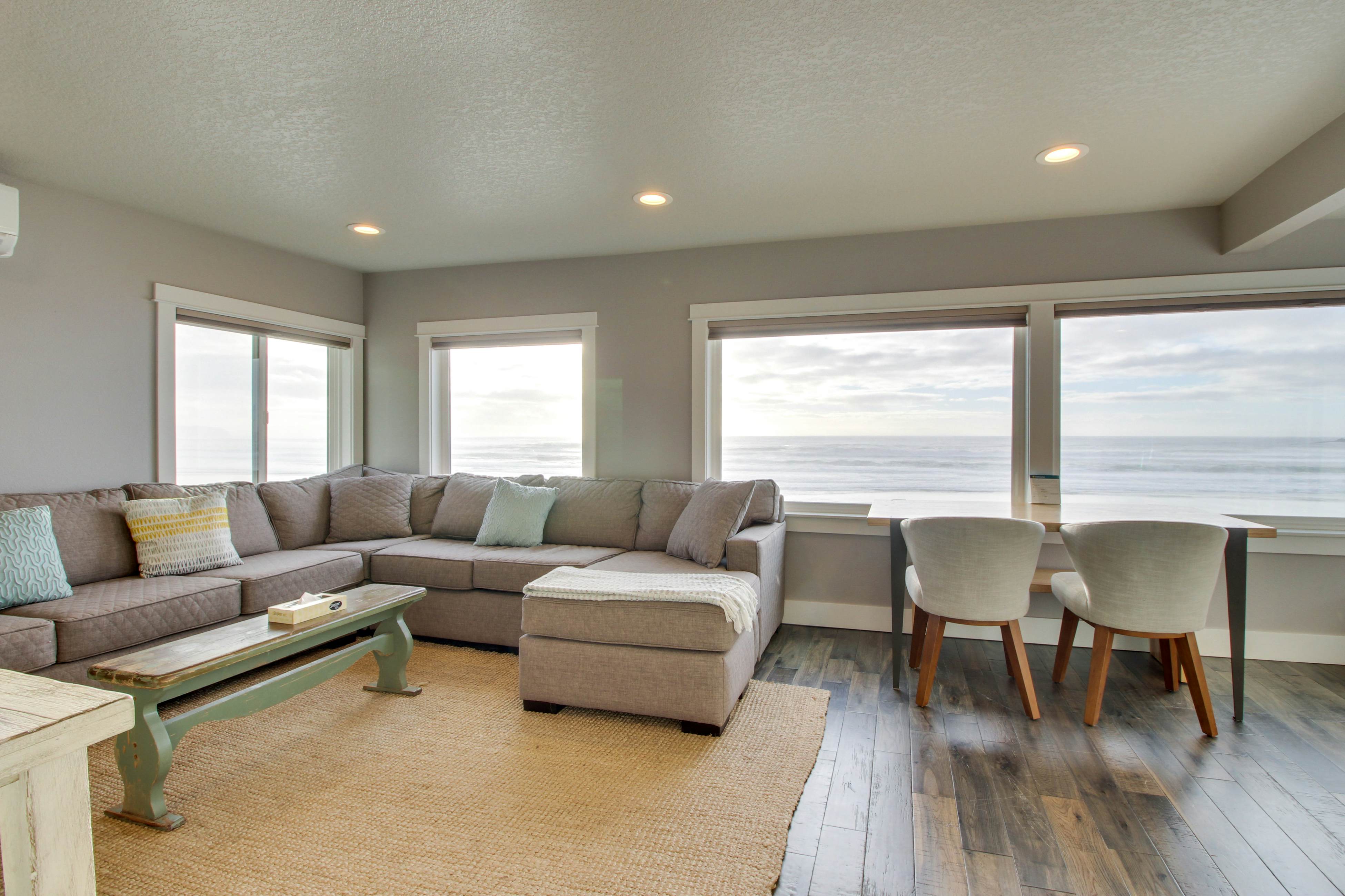 boat-basin-1-1-bd-oceanside-or-vacation-rental-vacasa