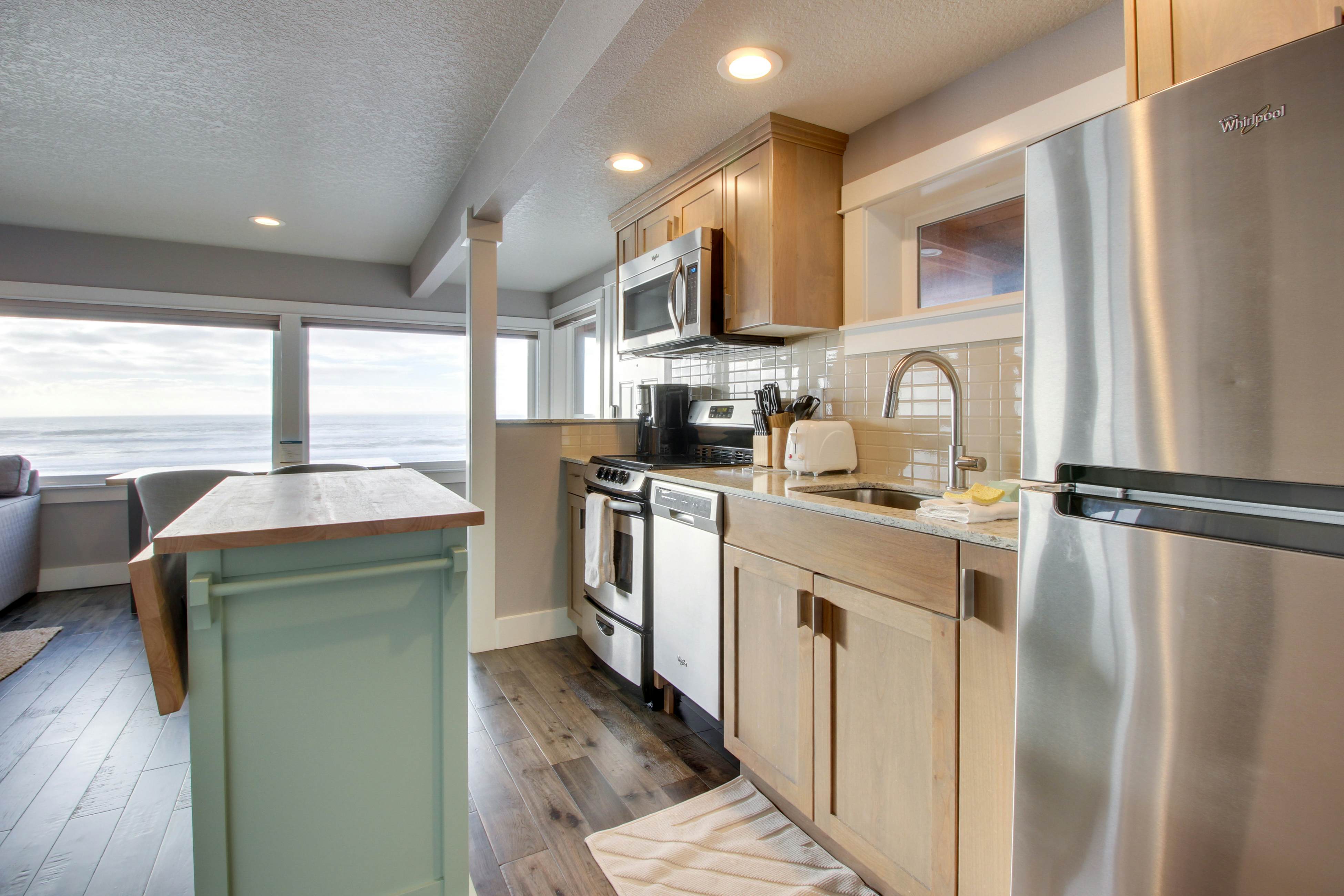 Boat Basin 1 1 BD Oceanside, OR Vacation Rental Vacasa