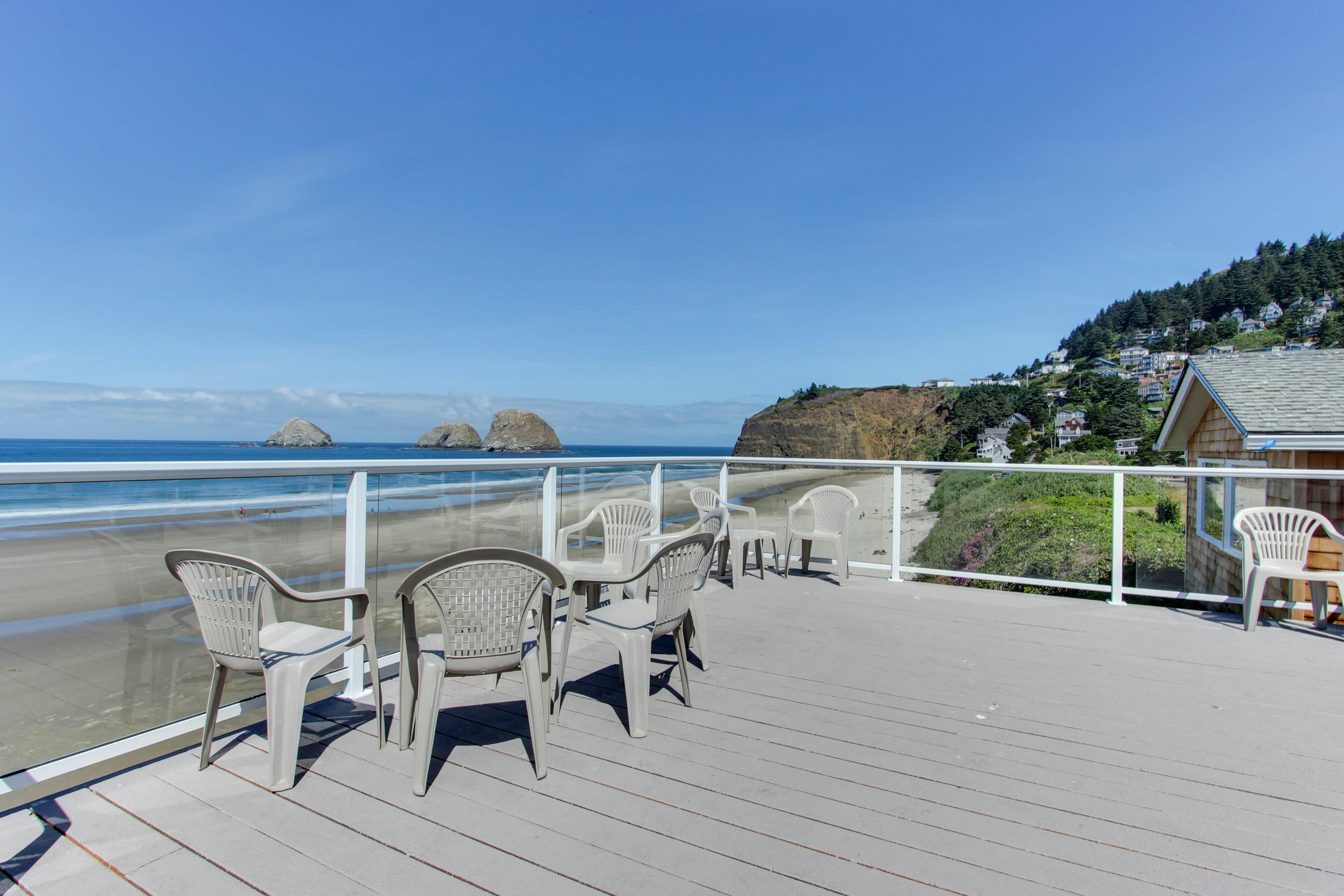 Chinook 8 2 BD Oceanside, OR Vacation Rental Vacasa