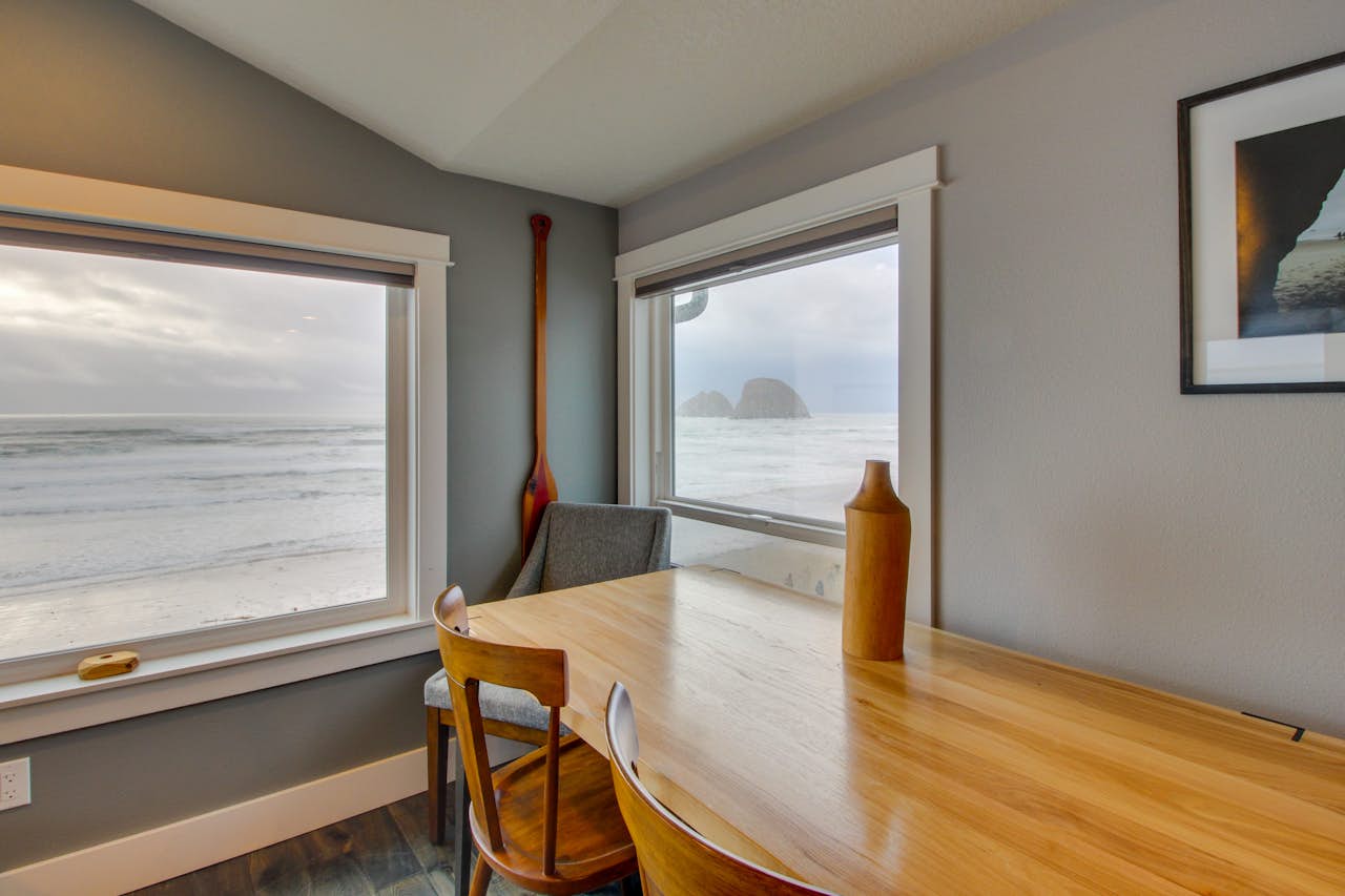 Chinook 8 2 BD Vacation Rental in Oceanside, OR Vacasa
