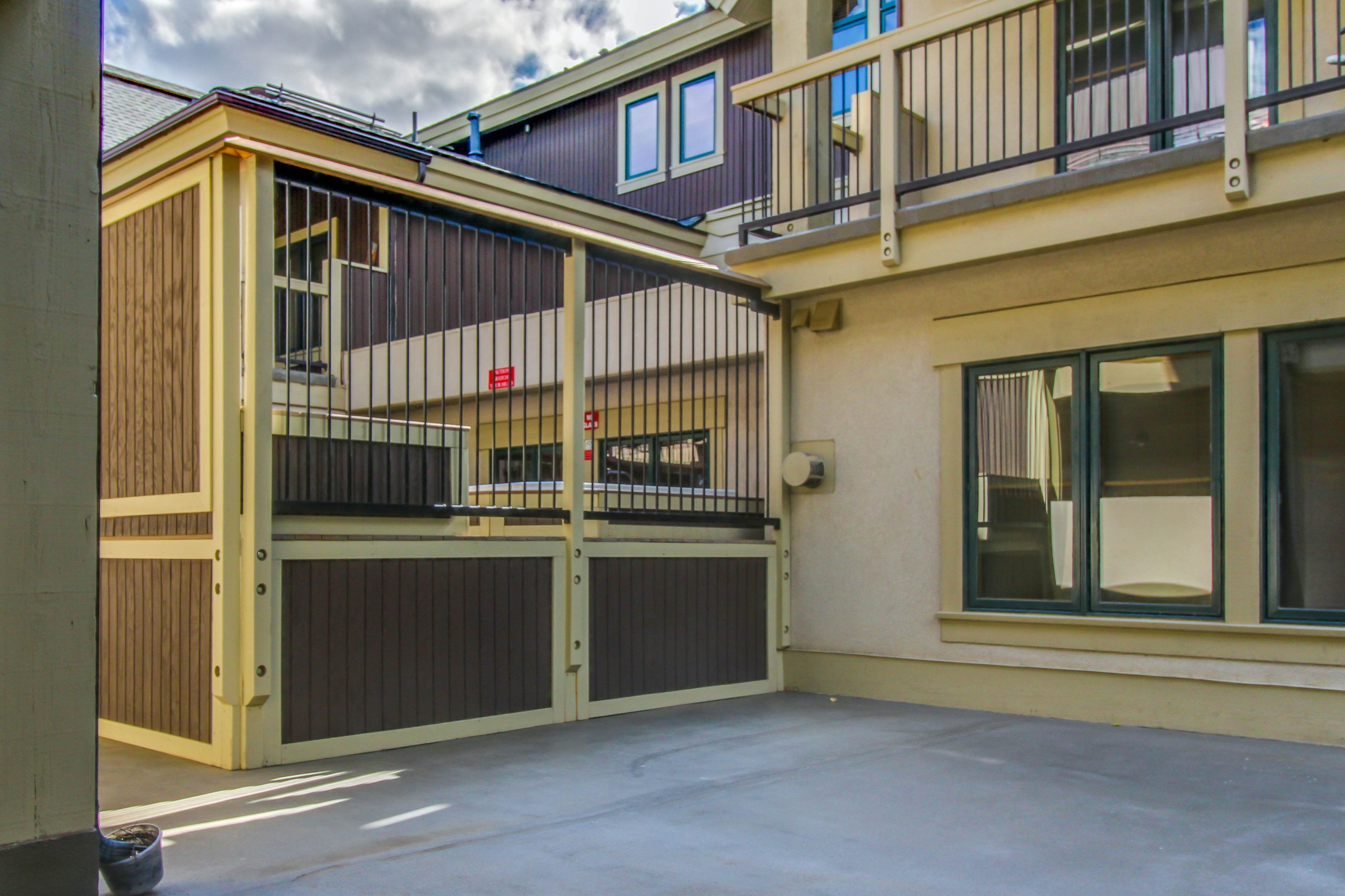 Romance at Riverbends' Snowflake Lift Studio Space with 1 and a half bathrooms