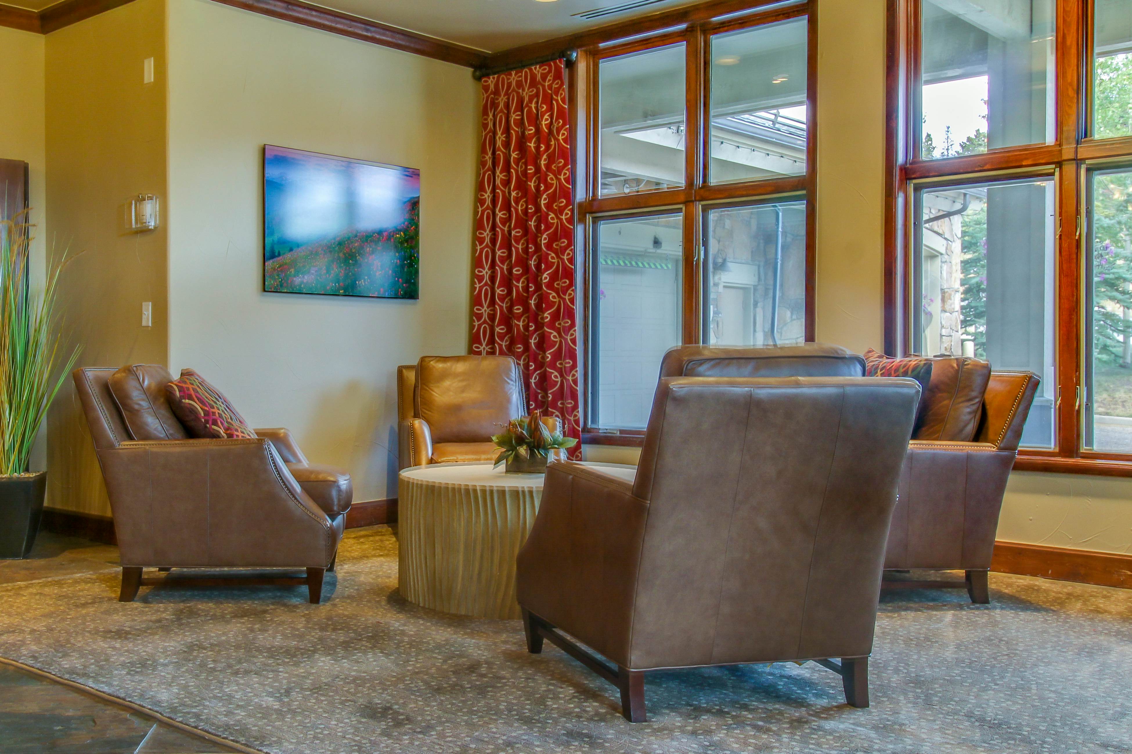 Romance at Riverbends' Snowflake Lift Studio Space with 1 and a half bathrooms